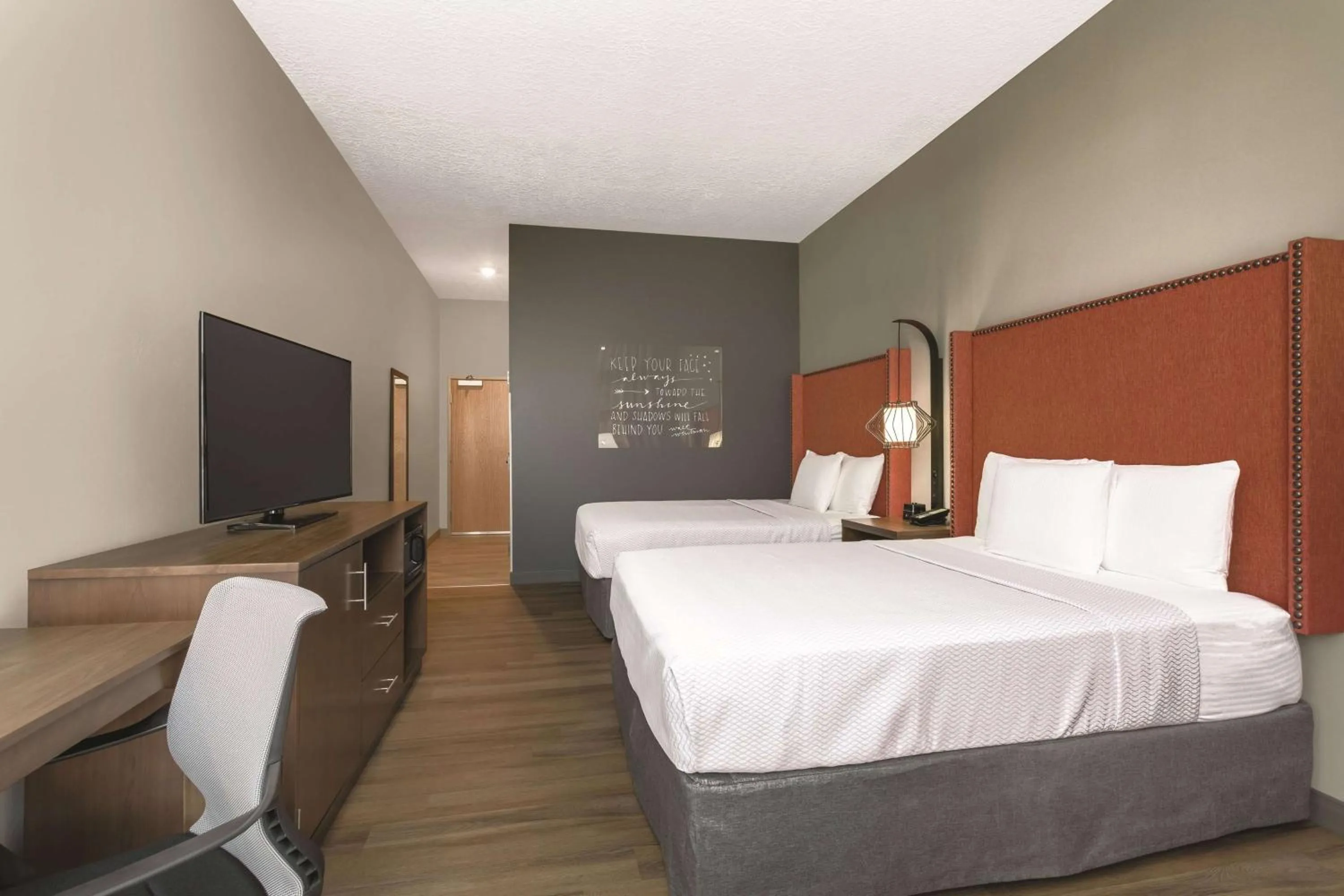 Photo of the whole room, Bed in La Quinta by Wyndham South Jordan