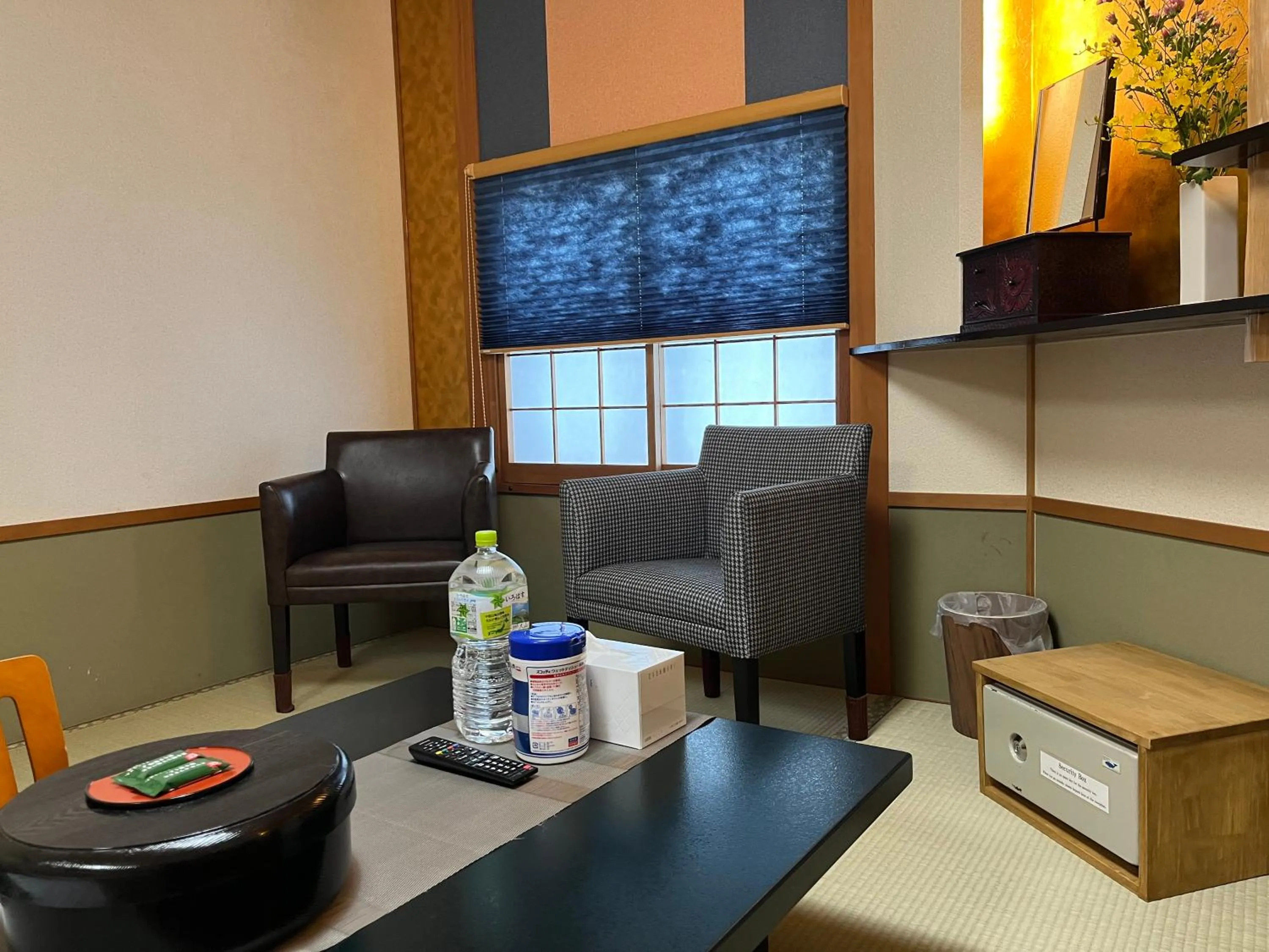 TV and multimedia in Kyoto Ryokan Gion Sano