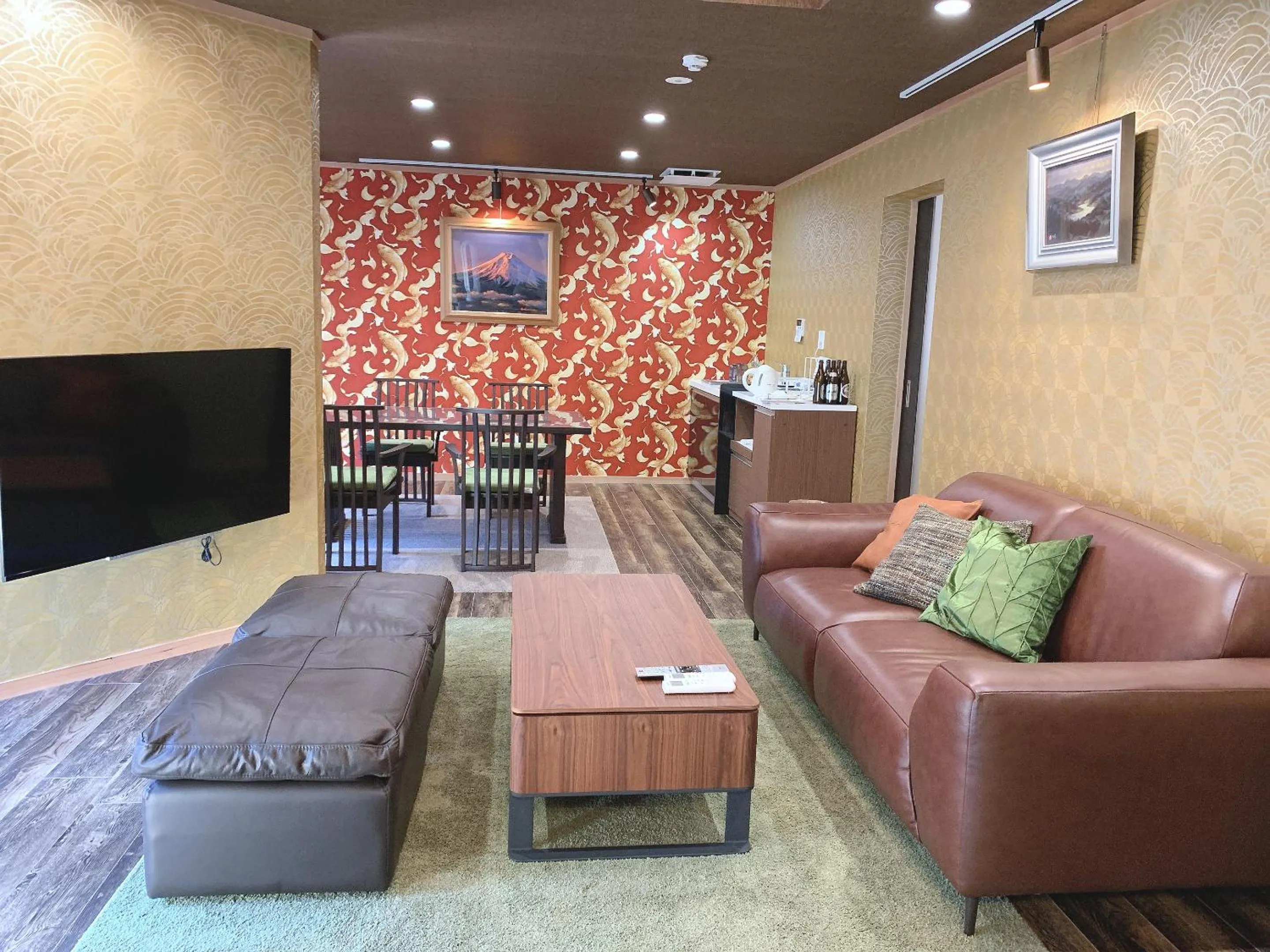 TV and multimedia in Kyoto Ryokan Gion Sano