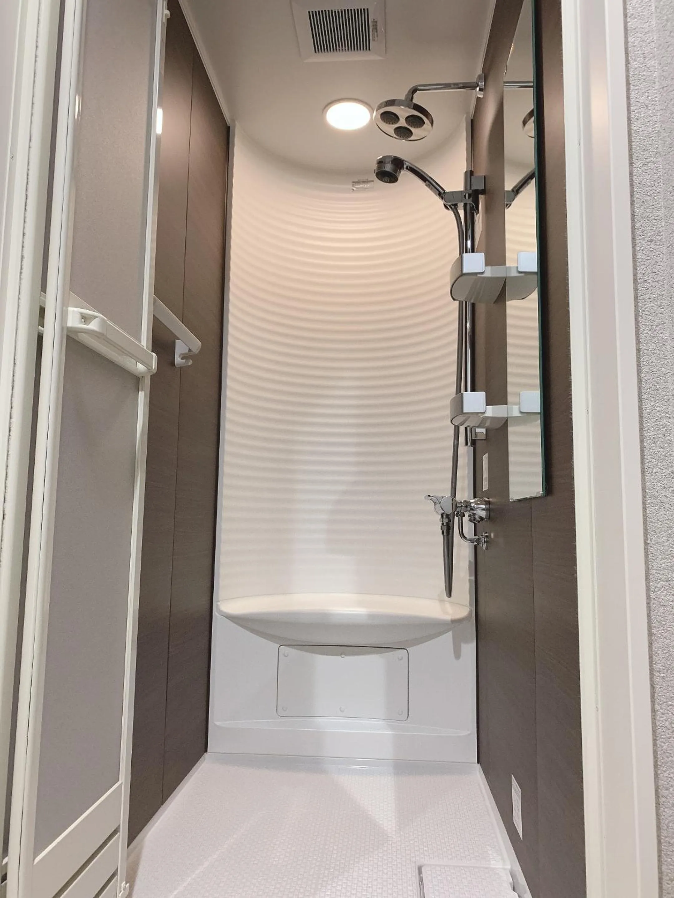 Shower in Kyoto Ryokan Gion Sano