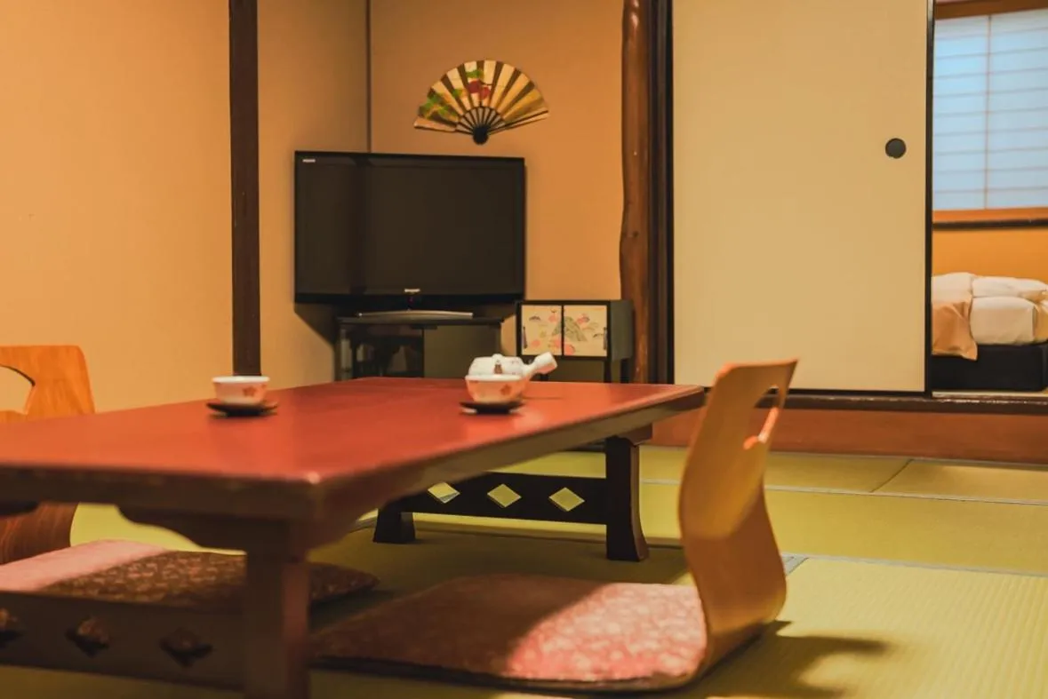 Photo of the whole room in Ohanabo