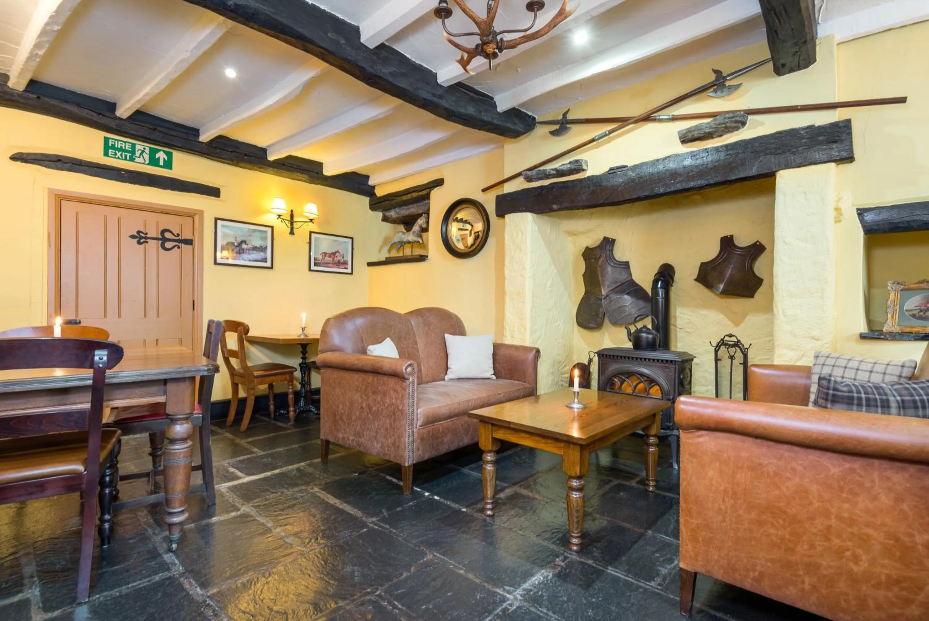 Lounge or bar in The King's Head