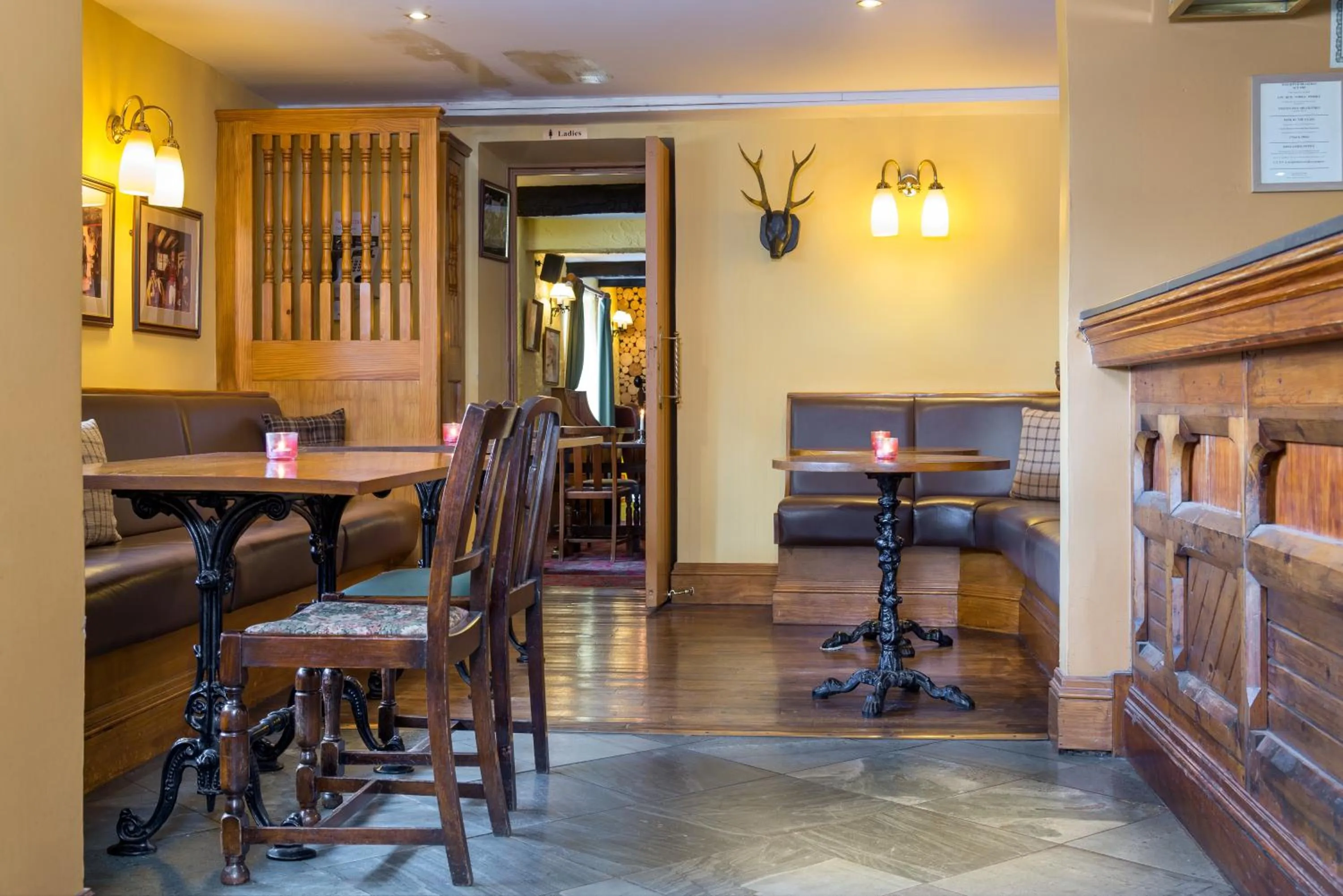 Lounge or bar in The King's Head