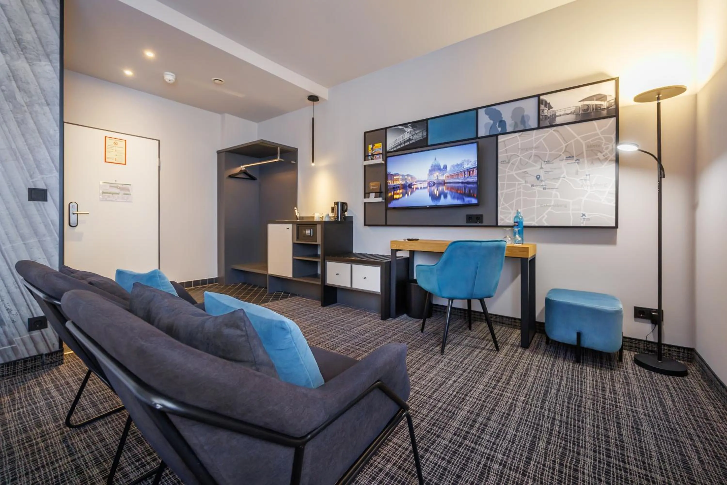 Seating area in Hotel Lützow