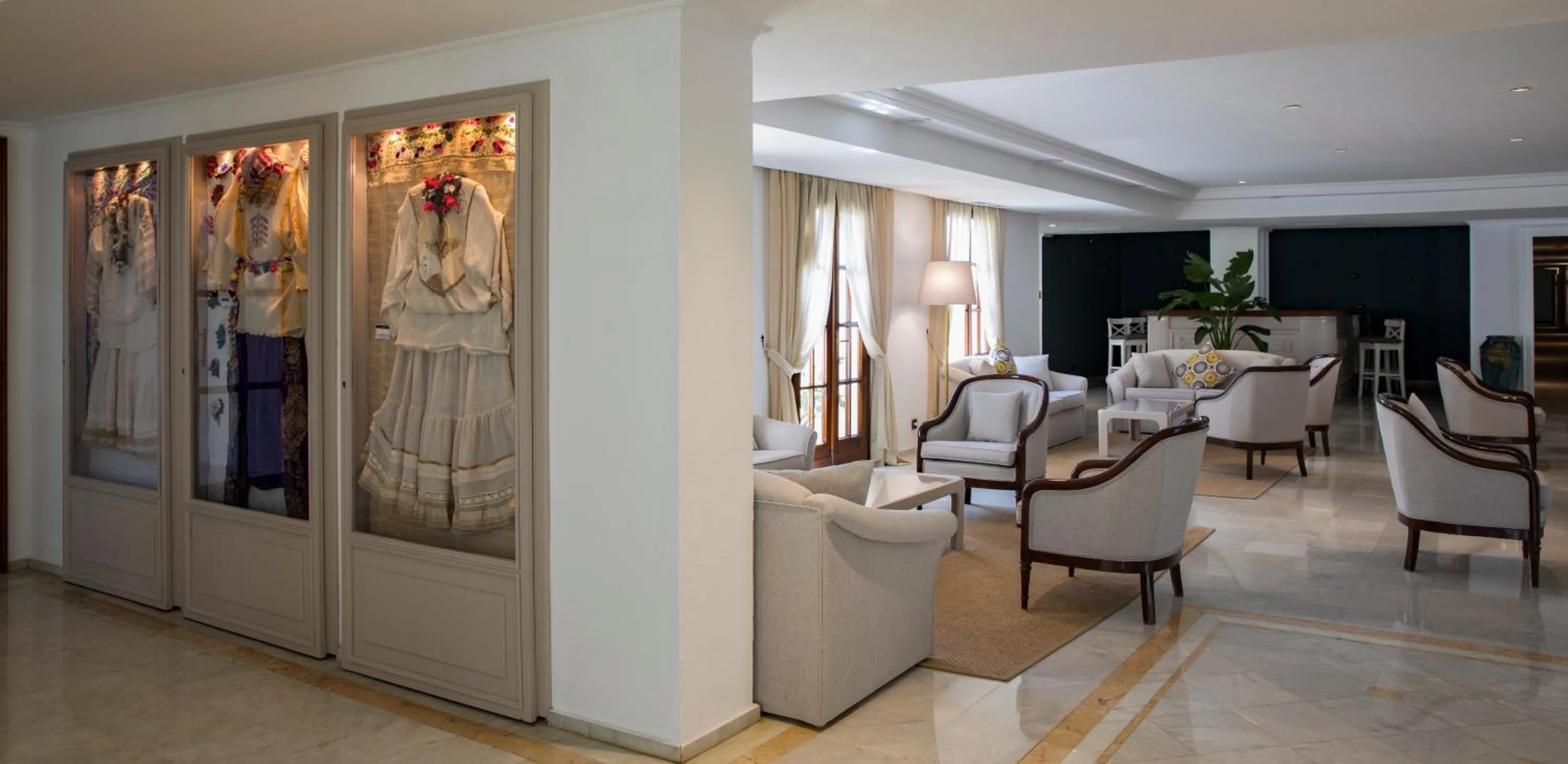 TV and multimedia in Hotel Karia Princess