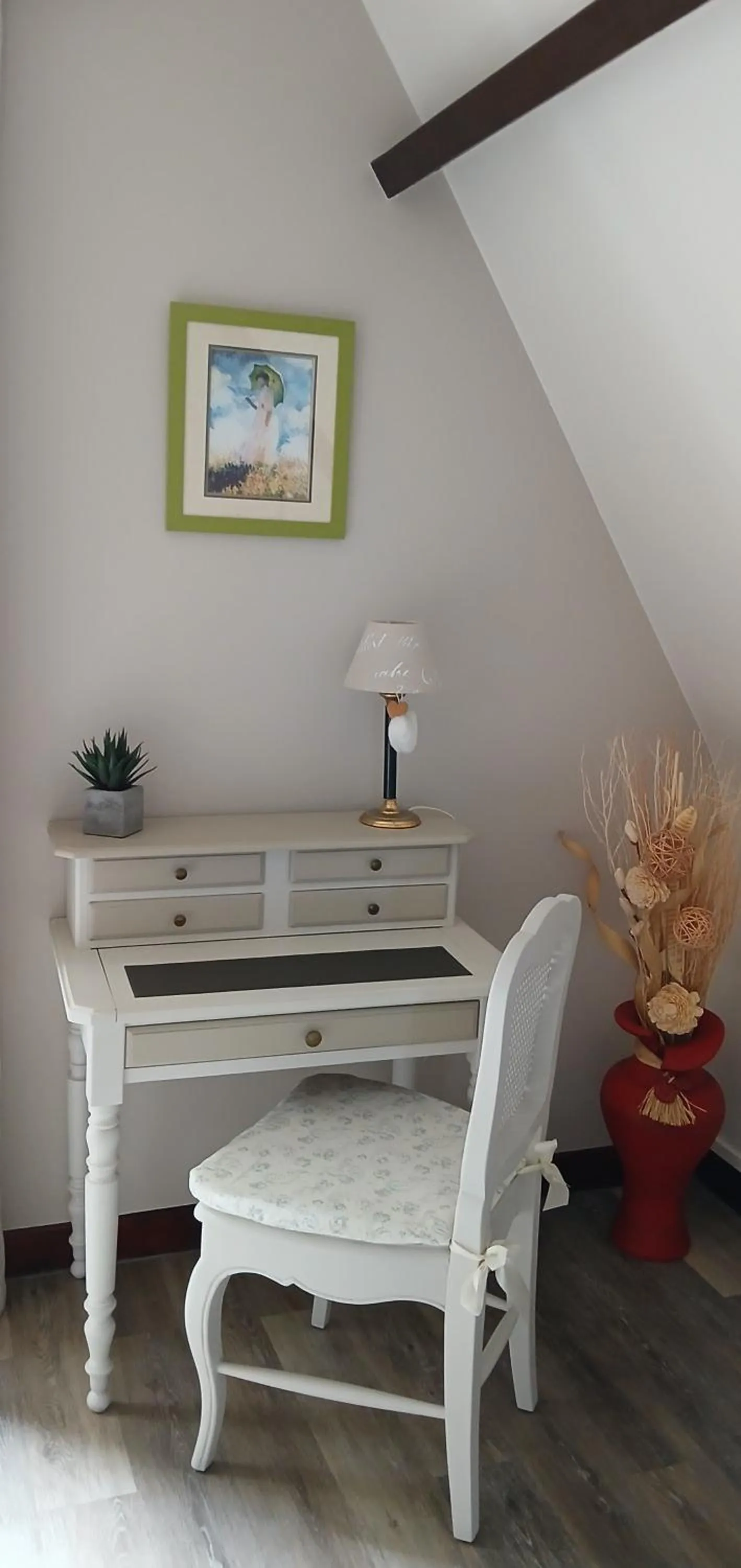 Bedroom in Couleurs du temps - pres Giverny