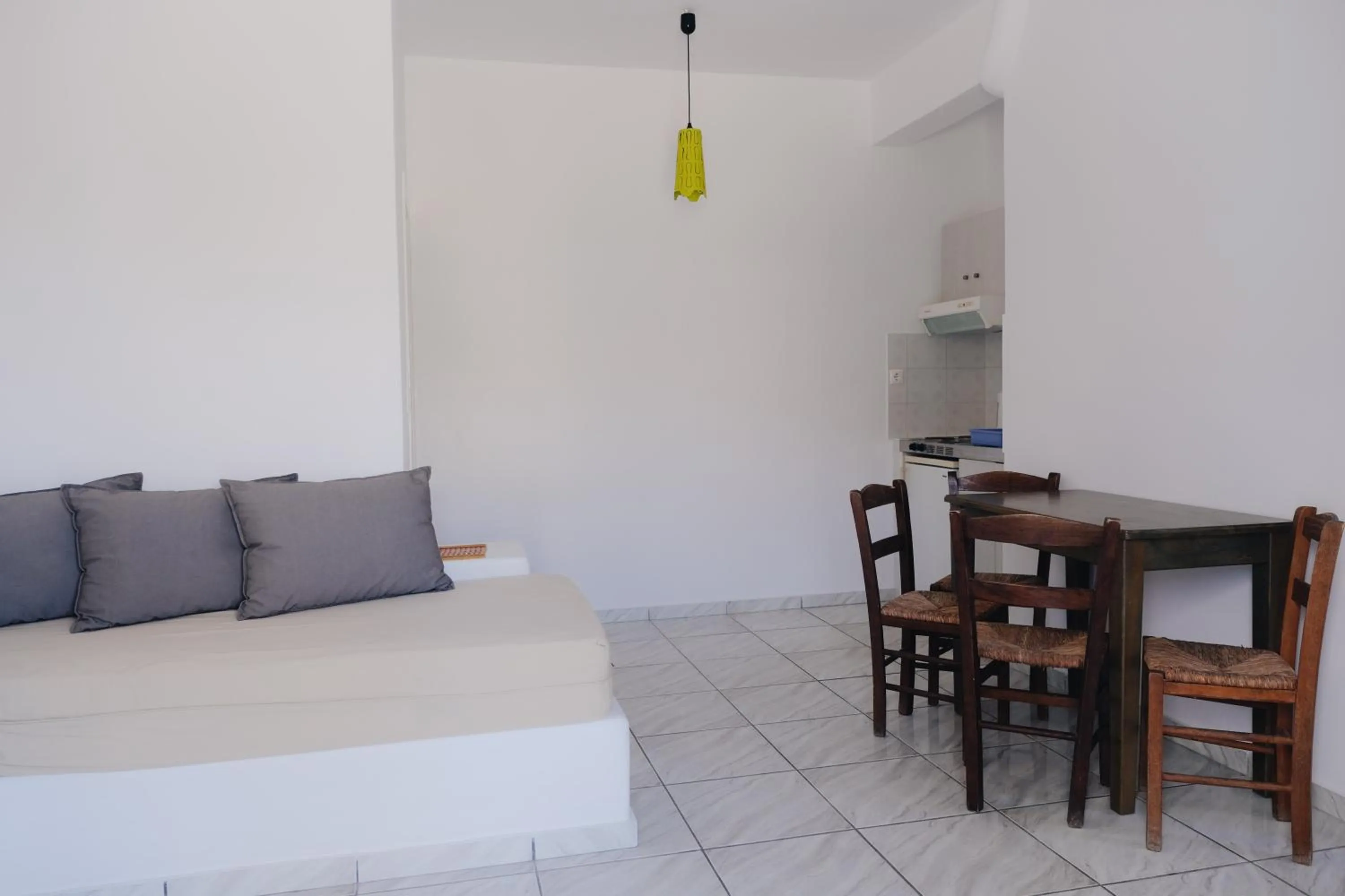 Paradise Apartments Studios