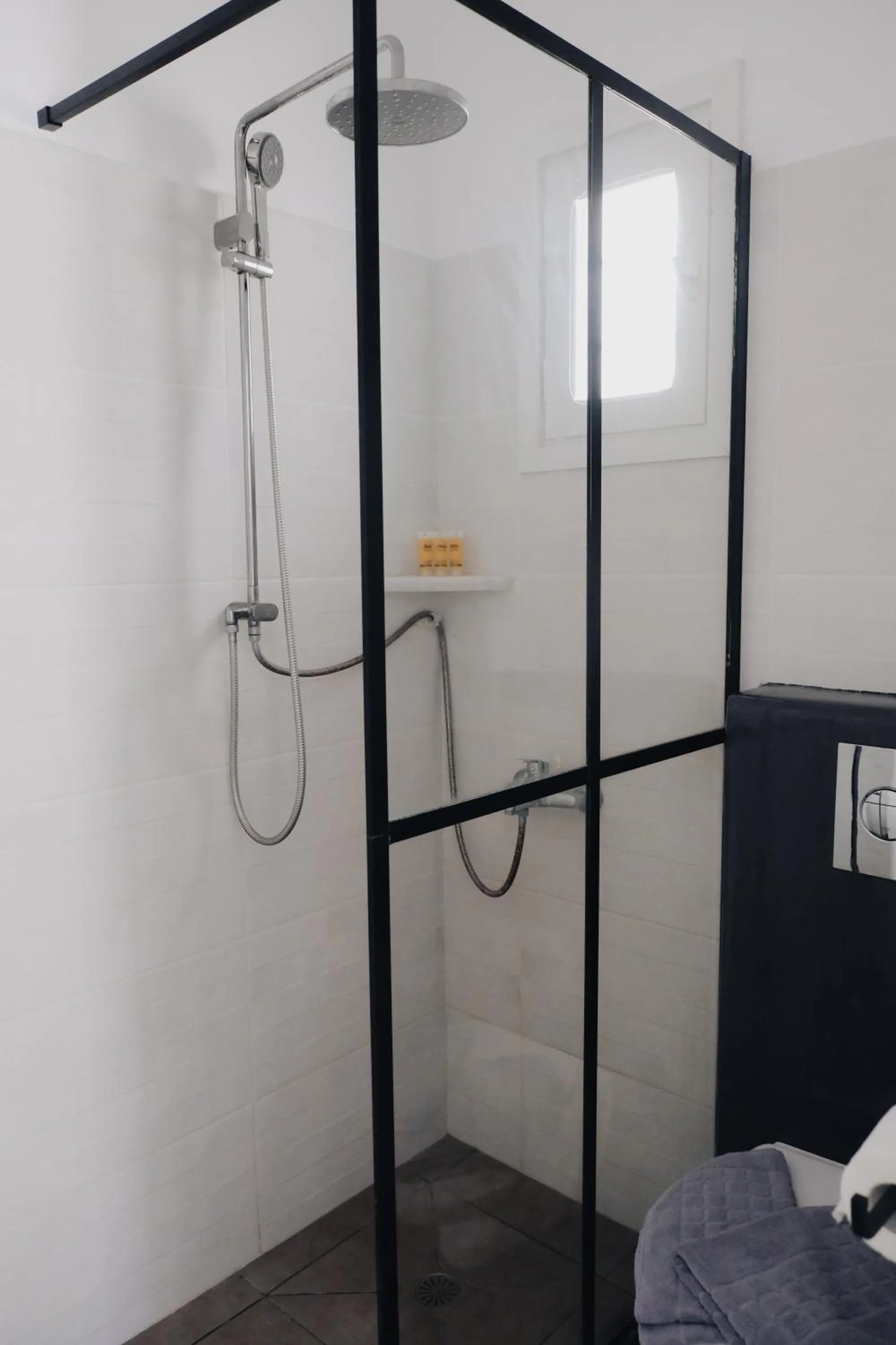 Paradise Apartments Studios