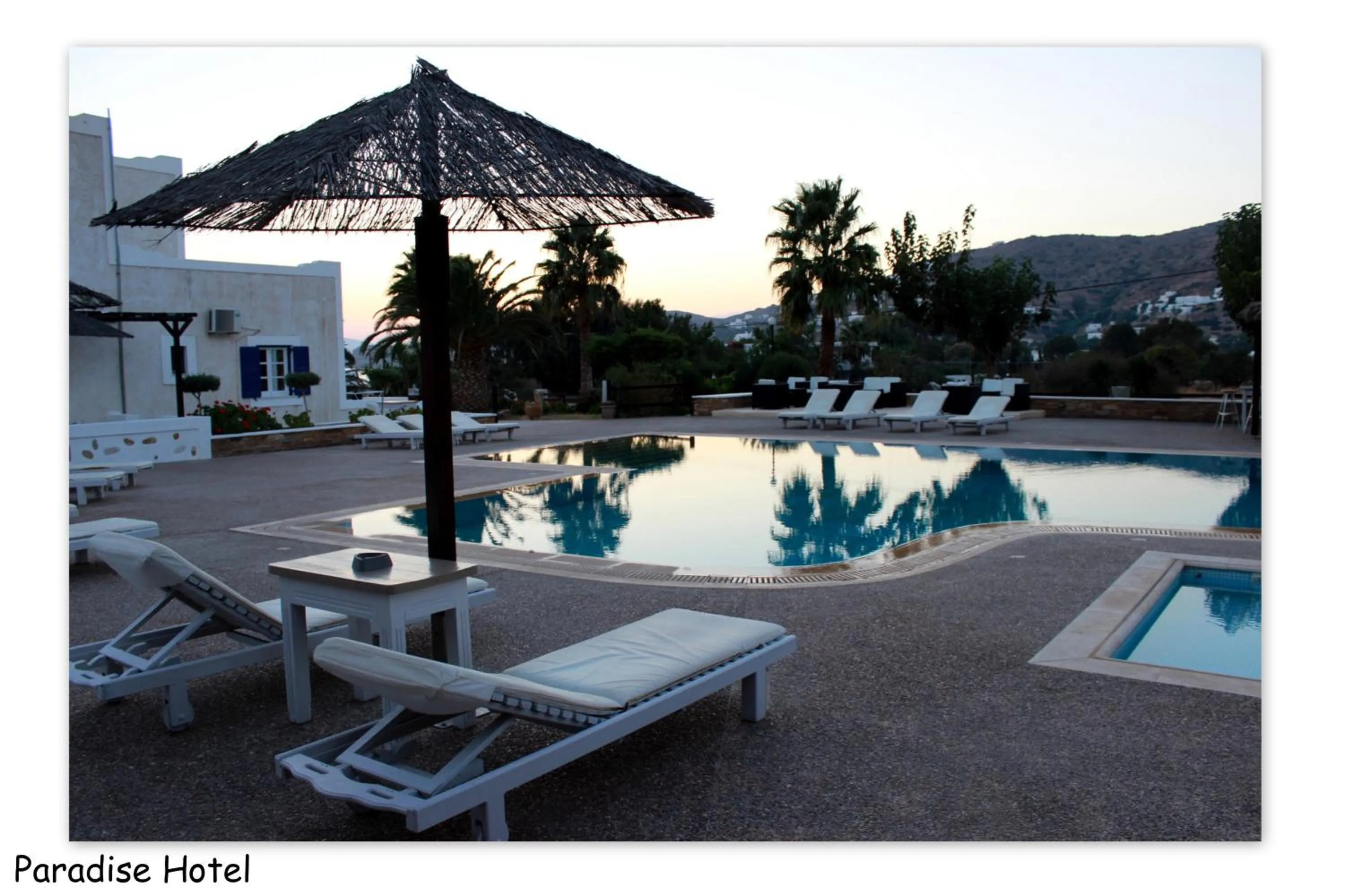 Swimming pool in Paradise Apartments Studios