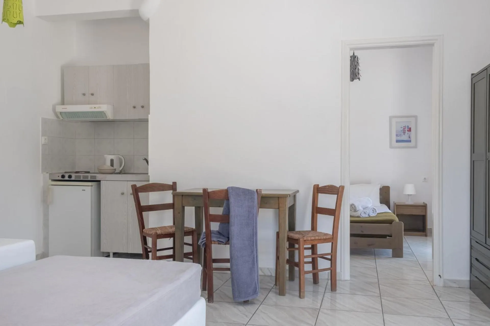 Paradise Apartments Studios