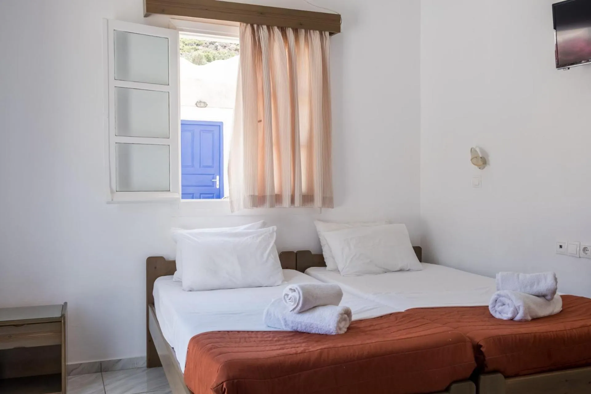 Photo of the whole room, Bed in Paradise Apartments Studios