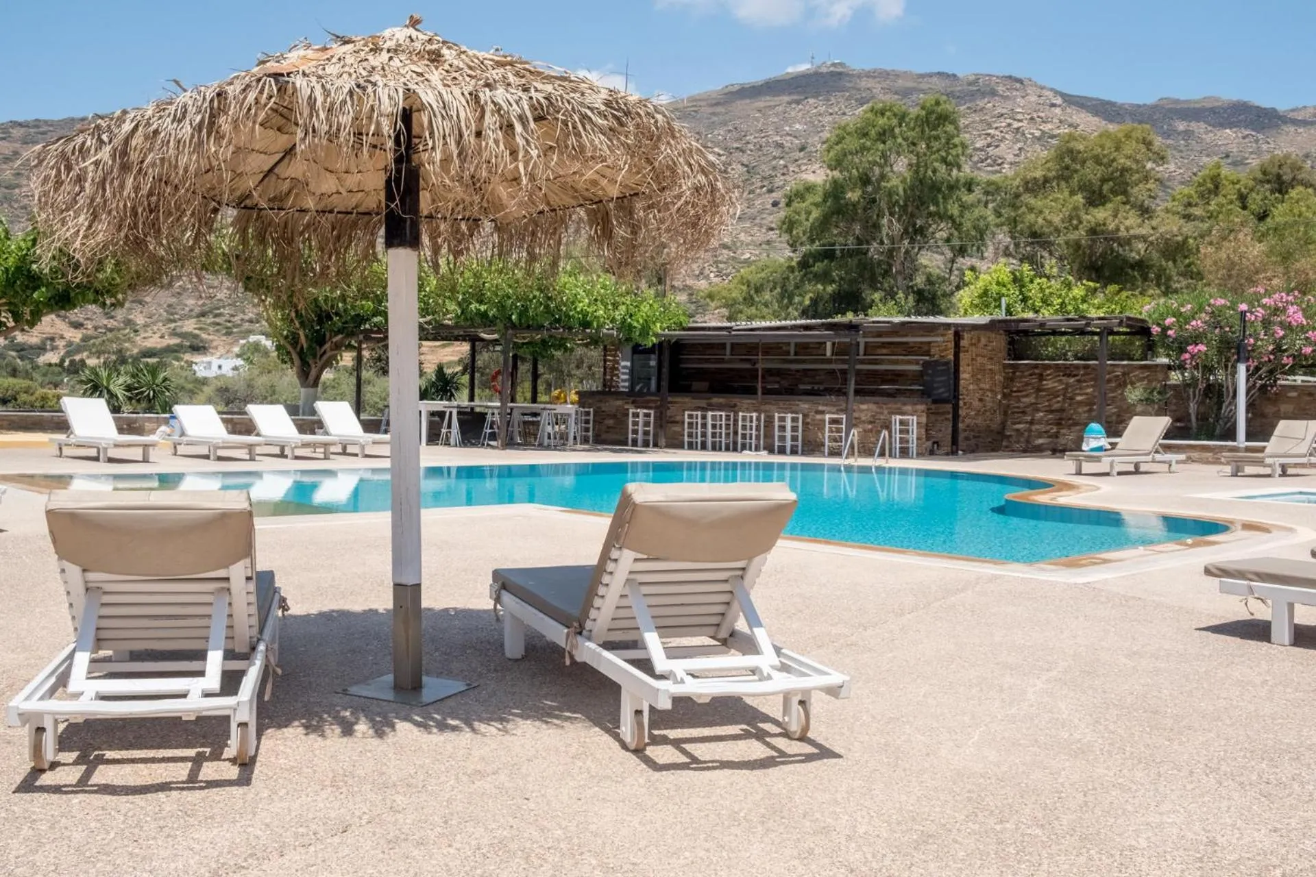 Lounge or bar in Paradise Apartments Studios