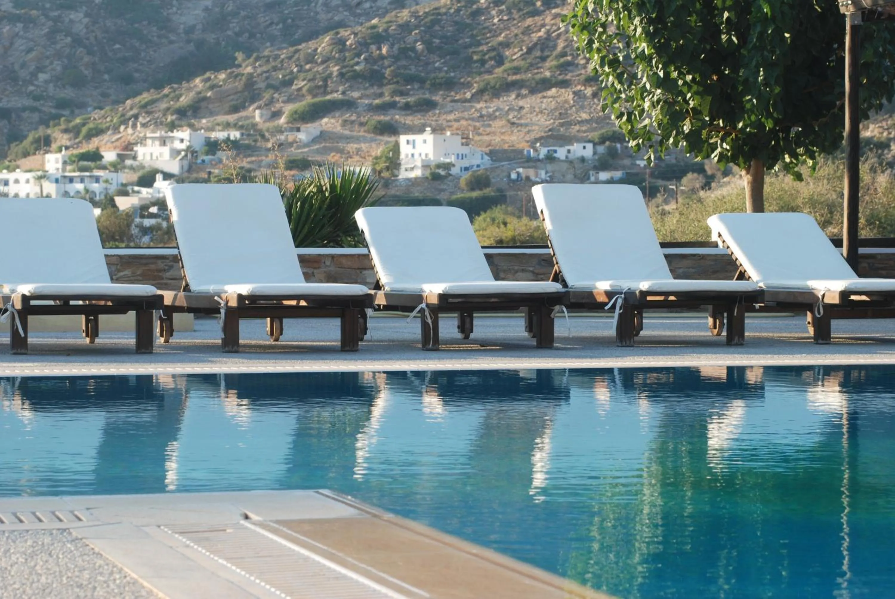 Swimming pool in Paradise Apartments Studios