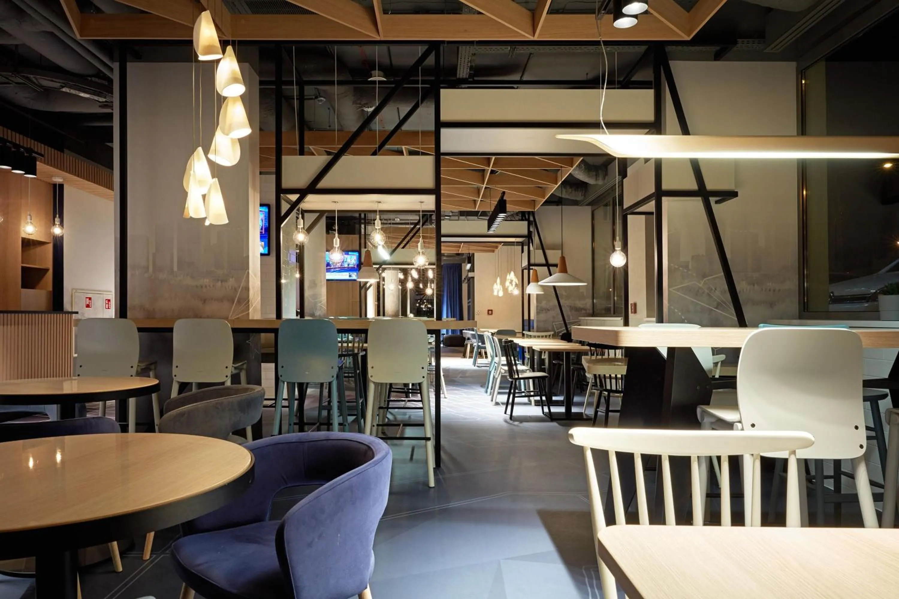 Lobby or reception in B&B Hotel Warszawa-Okęcie