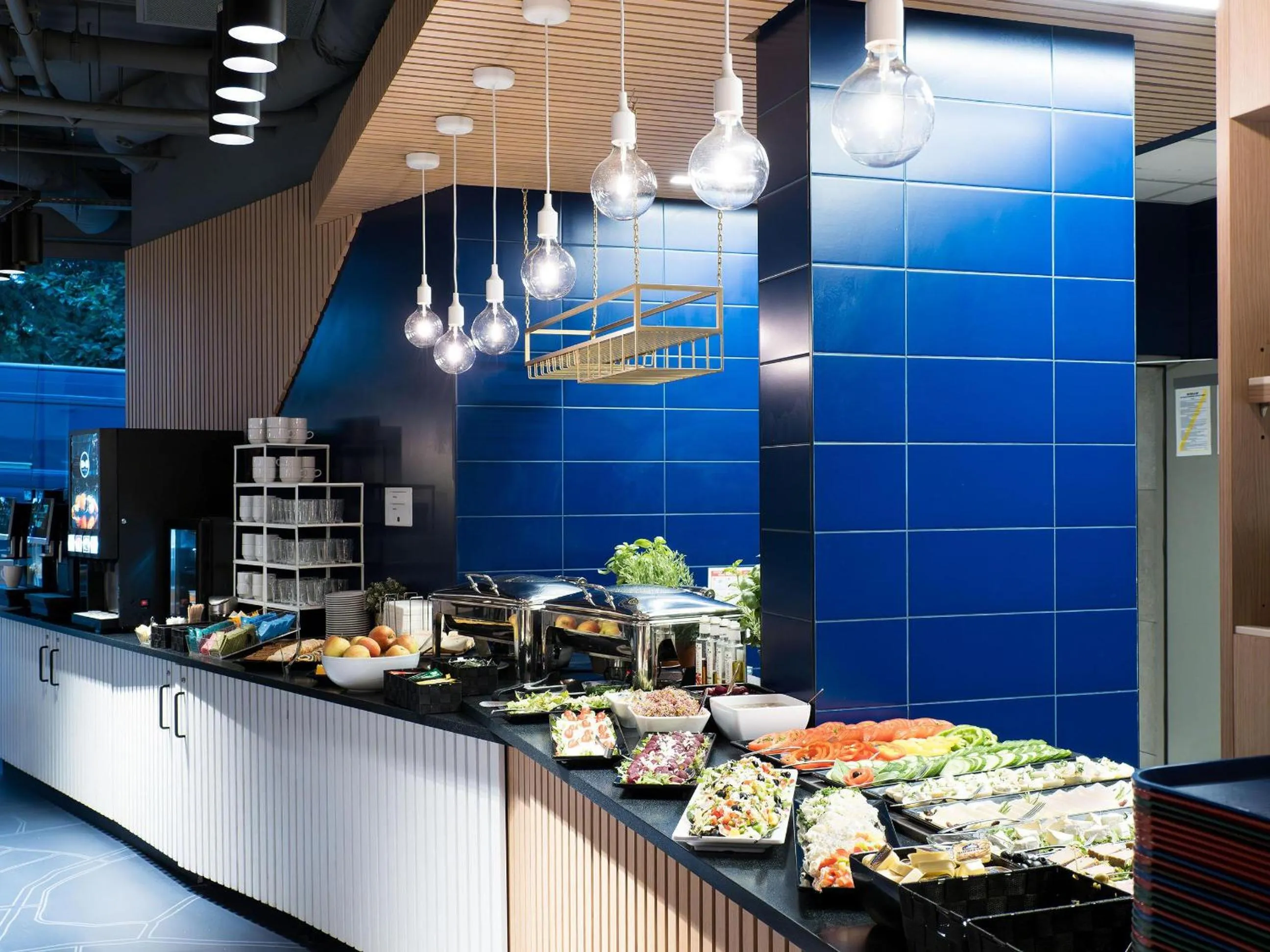 Restaurant/places to eat in B&B Hotel Warszawa-Okęcie