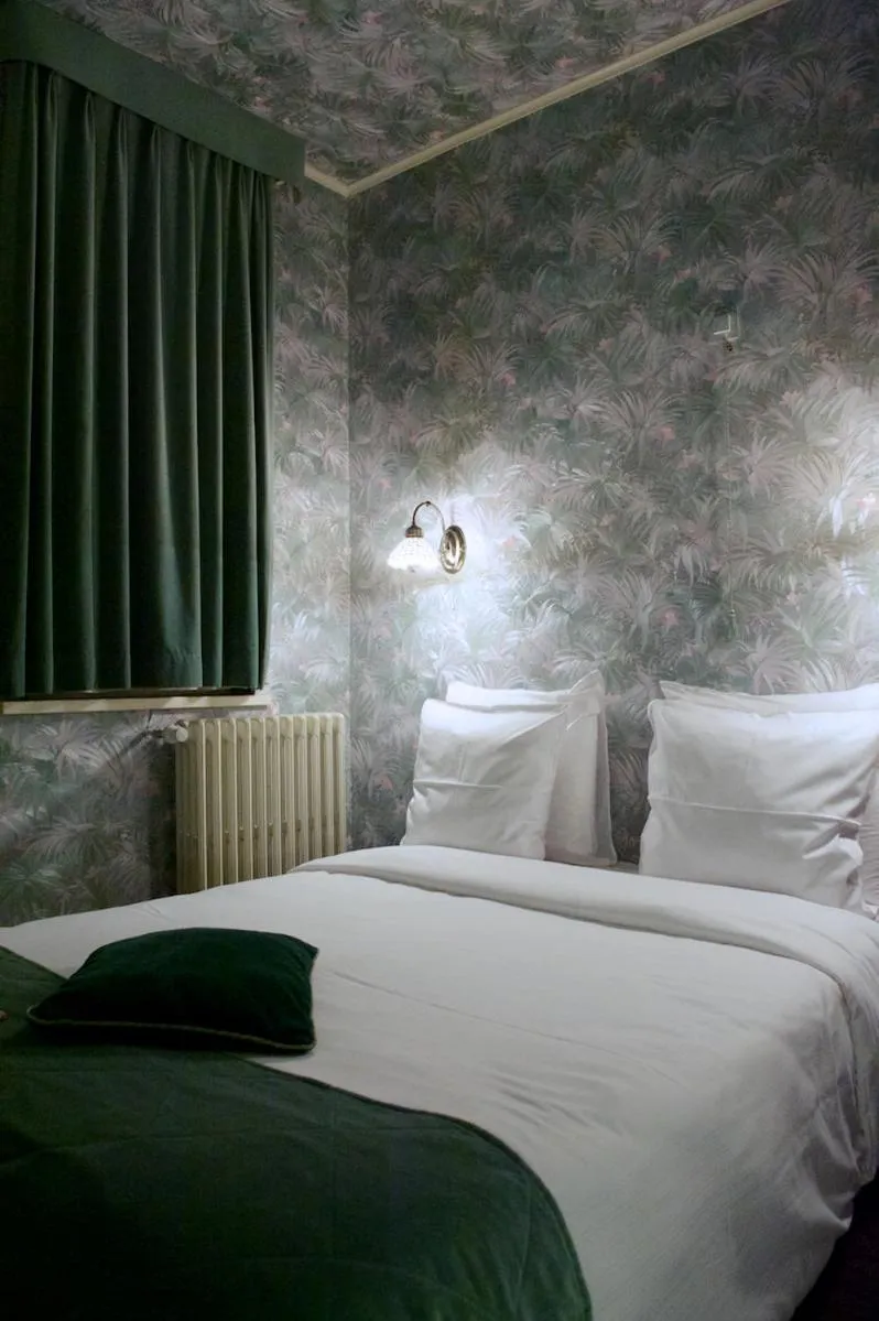 Bed in Latroupe Hotel Le Berger