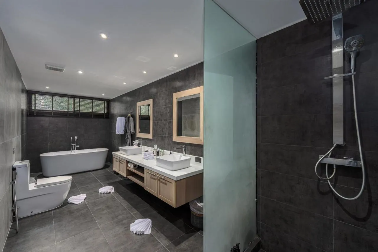 Bathroom in Baan Phu Prana Boutique Villa