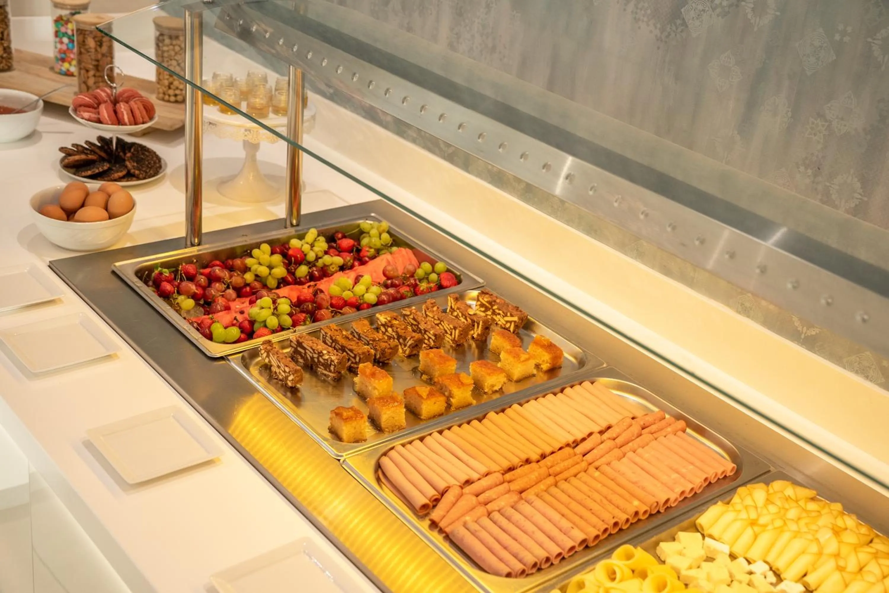 Food and drinks in Christina Beach Hotel