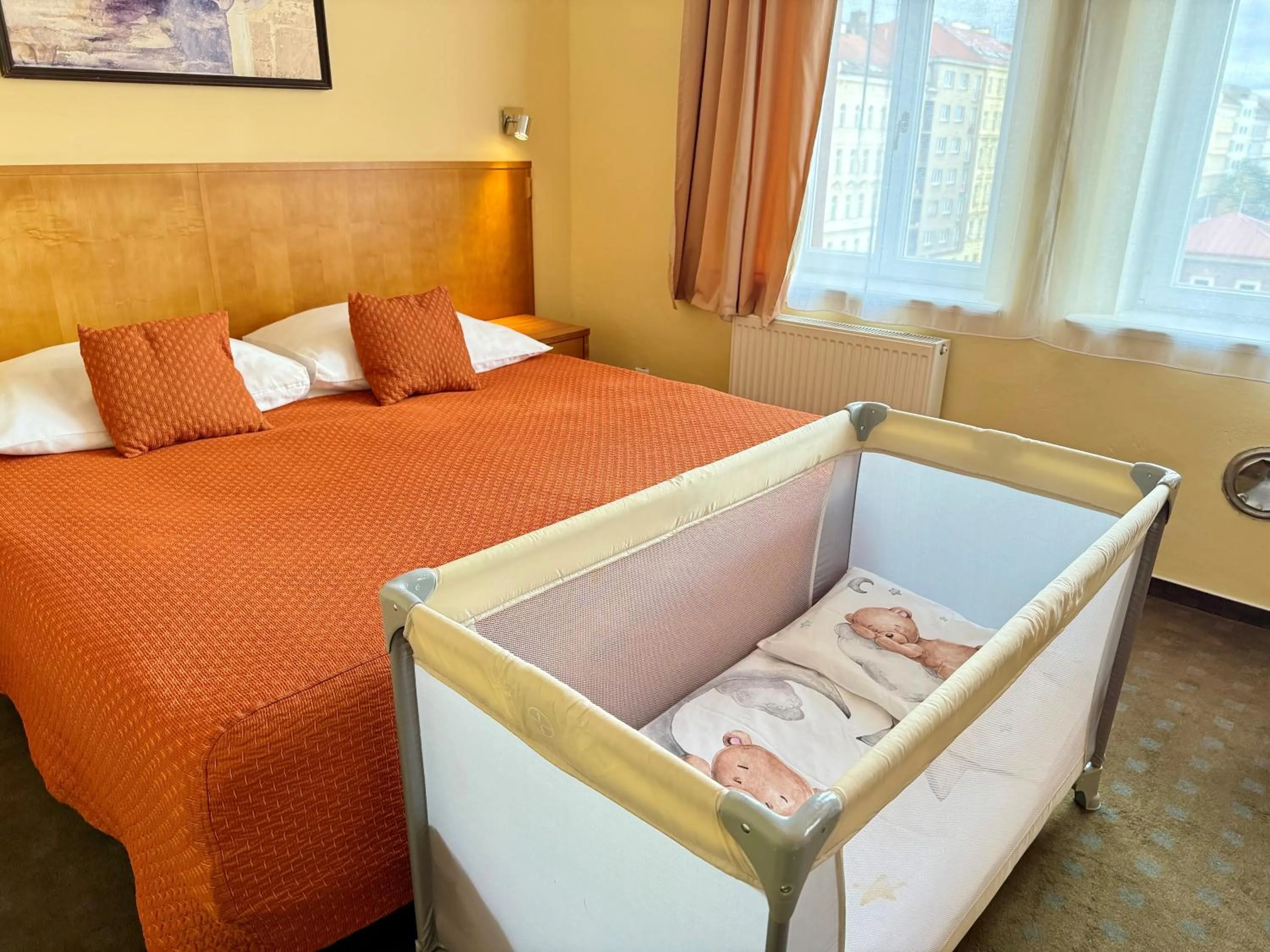 cot, Bed in Anyday Apartments