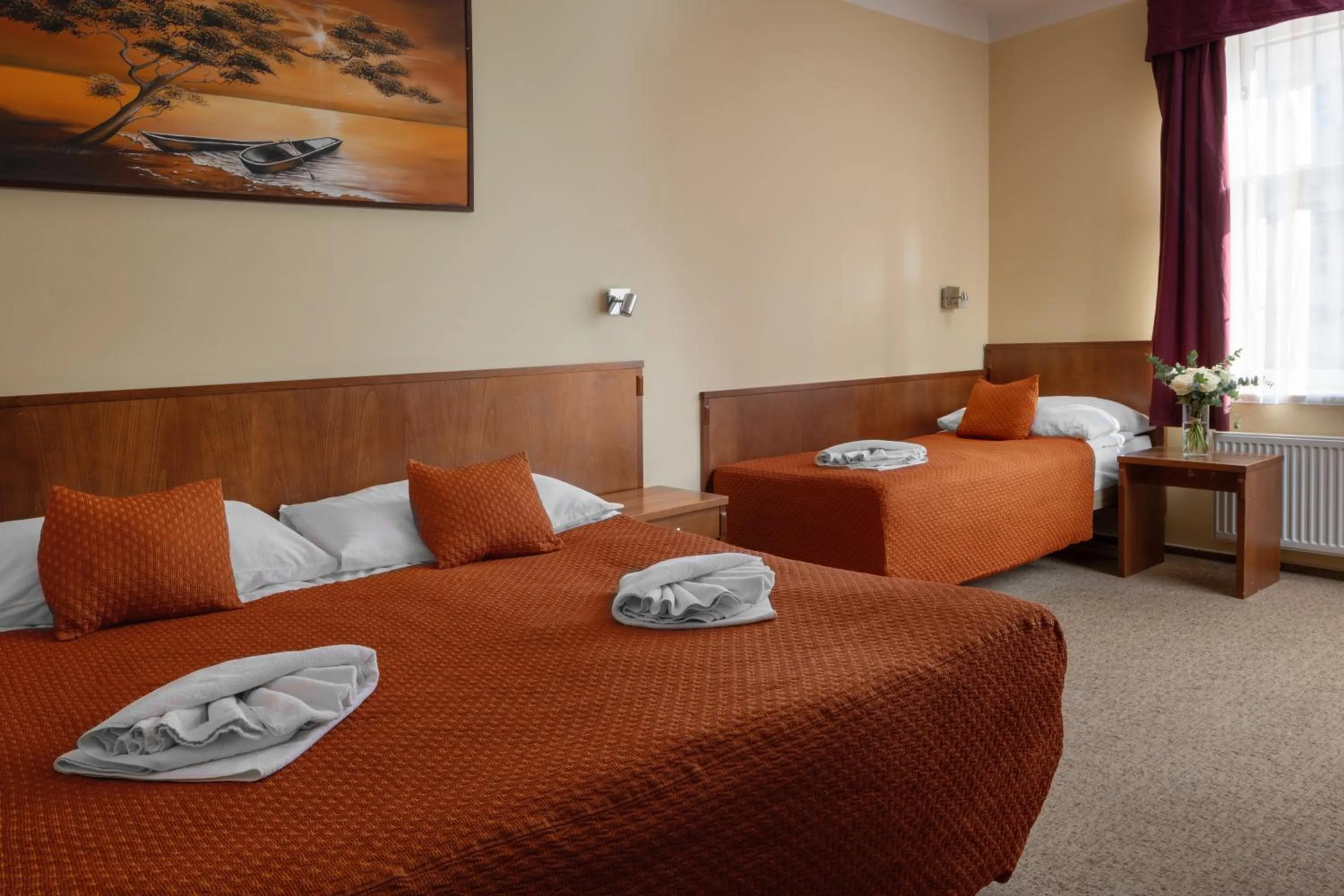 Bedroom, Bed in Anyday Apartments