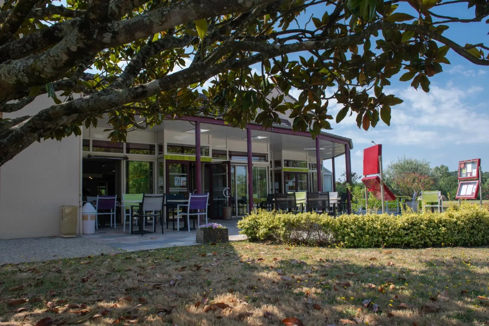 Property building in Logis Hotel Restaurant L'Escapade