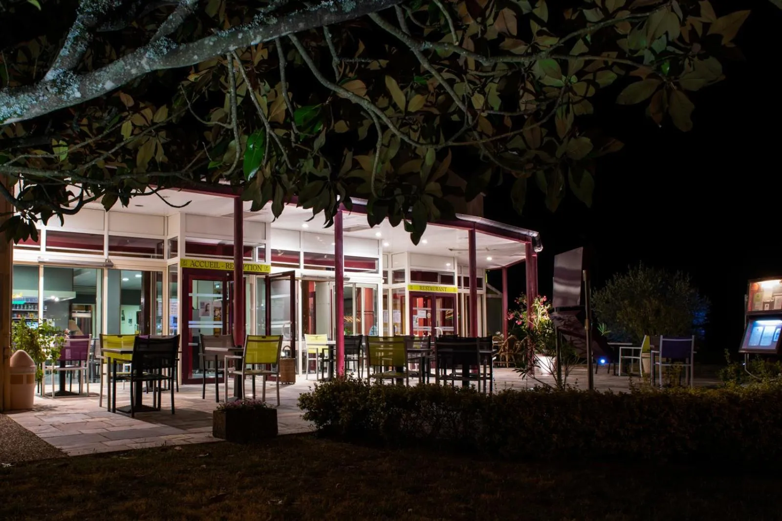 Property building in Logis Hotel Restaurant L'Escapade