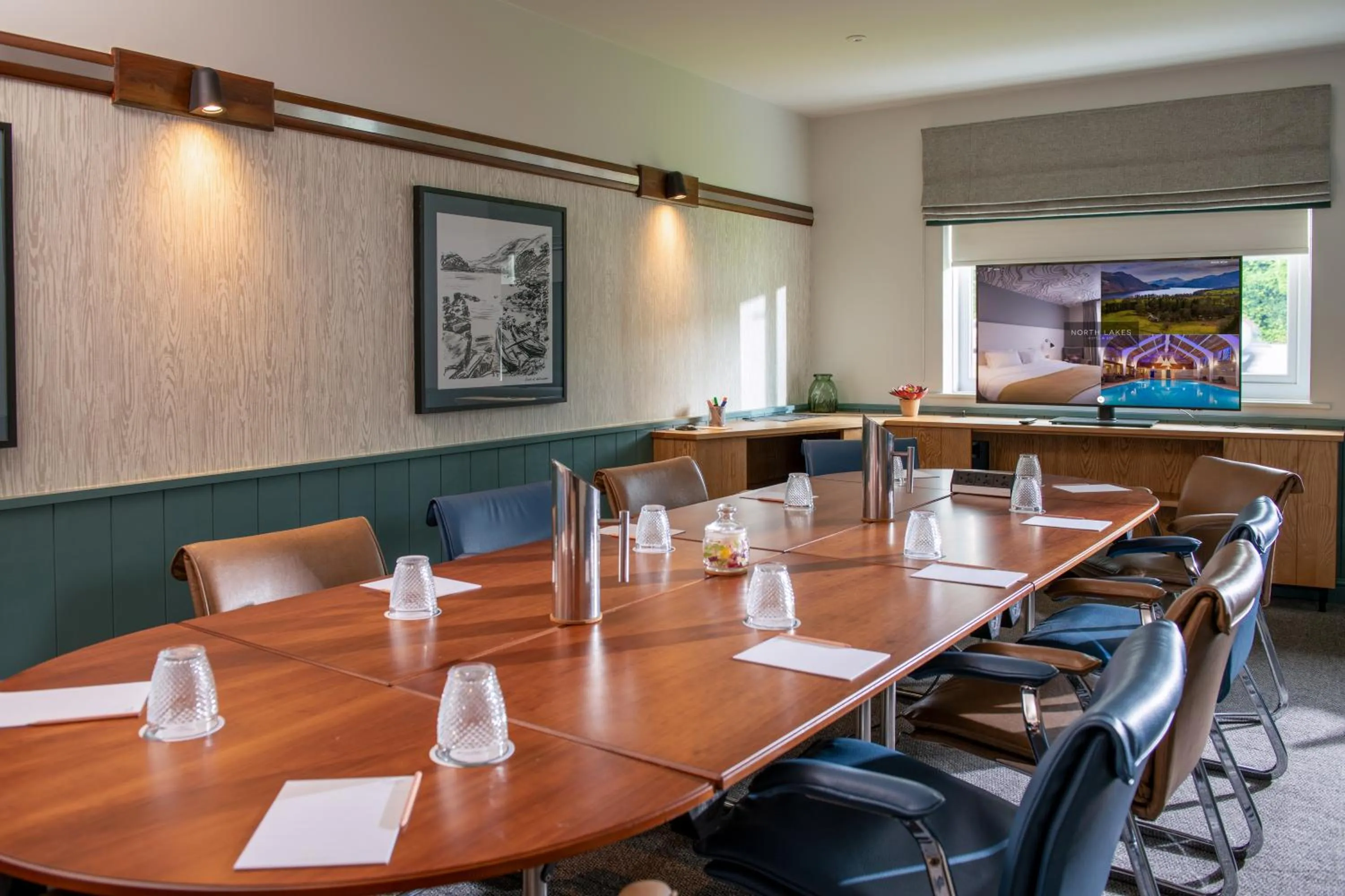 Meeting/conference room in North Lakes Hotel and Spa