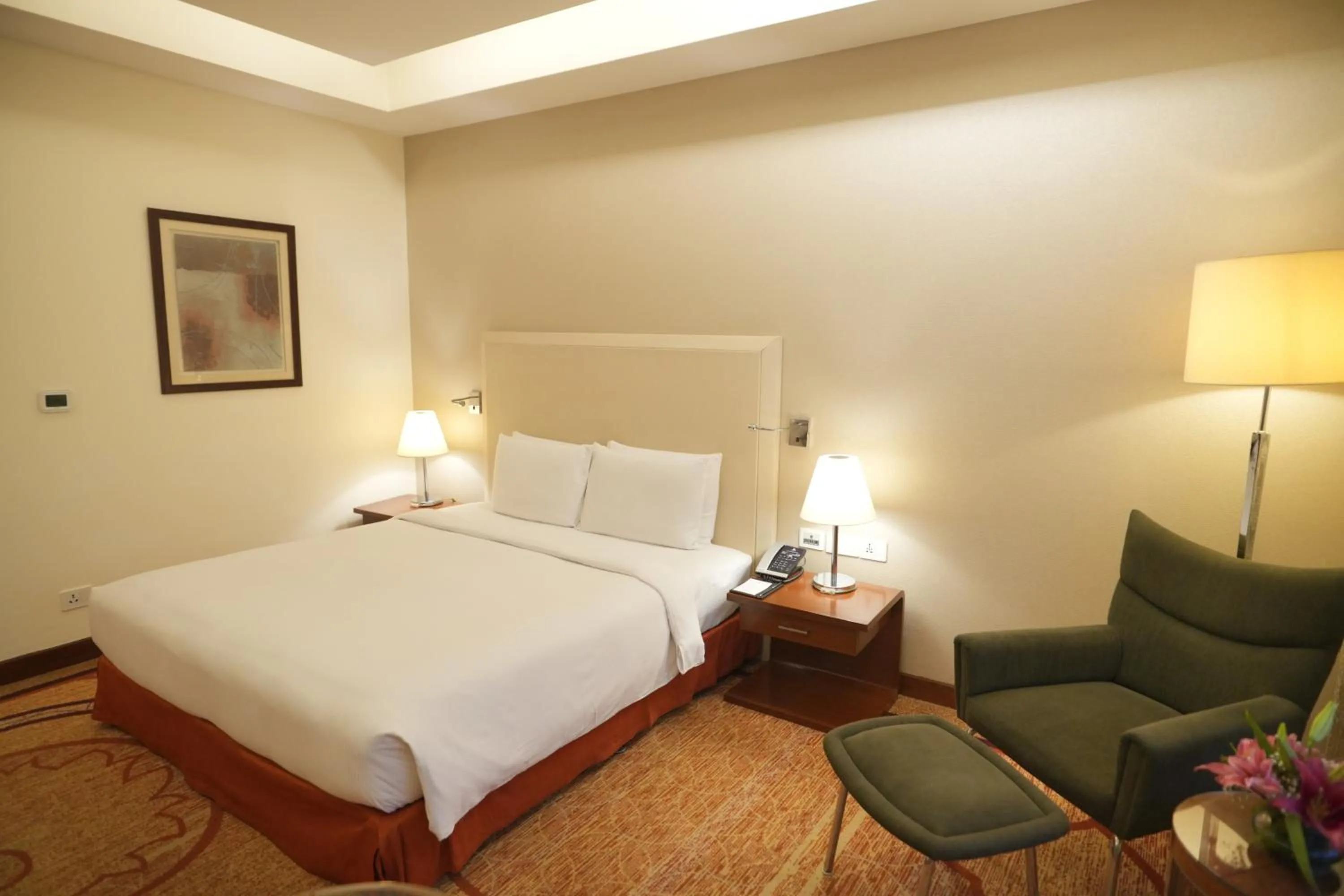 Bedroom, Bed in DoubleTree by Hilton Gurgaon New Delhi NCR