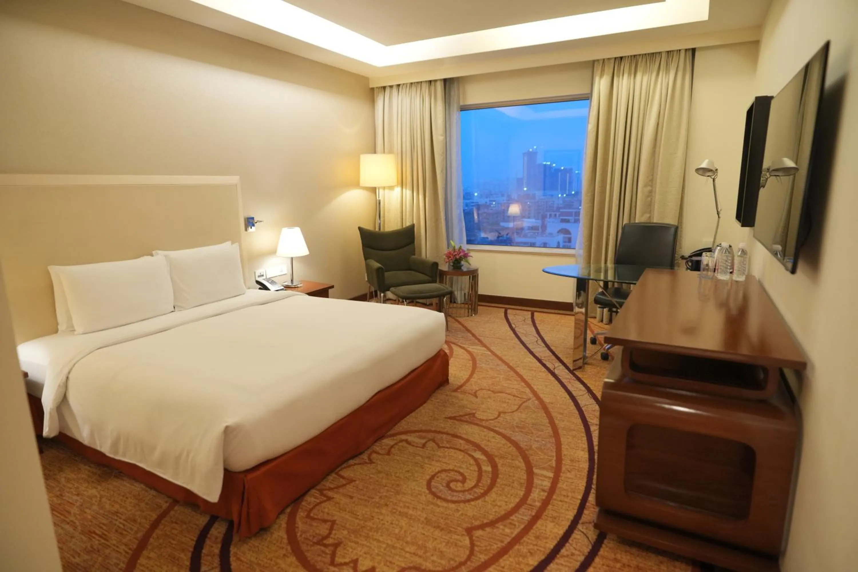 Bed in DoubleTree by Hilton Gurgaon New Delhi NCR