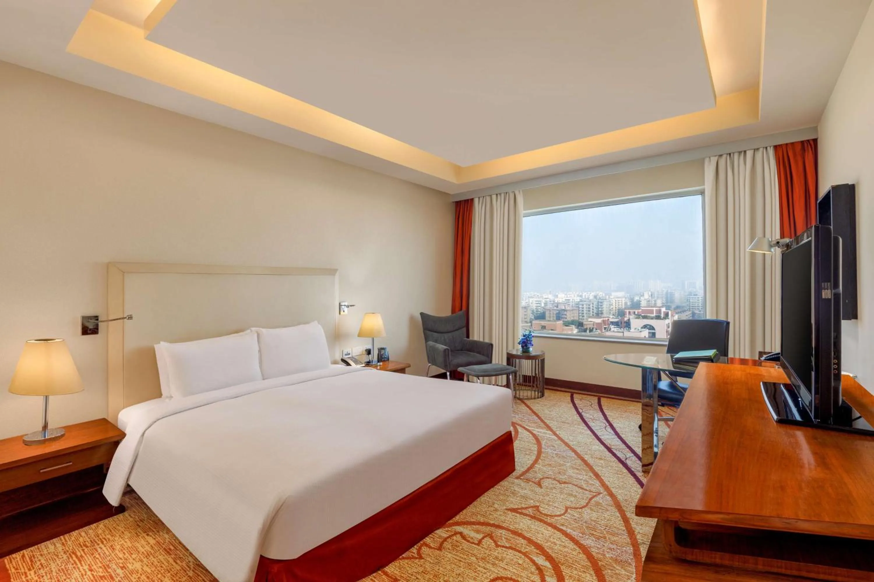 Bedroom, Bed in DoubleTree by Hilton Gurgaon New Delhi NCR
