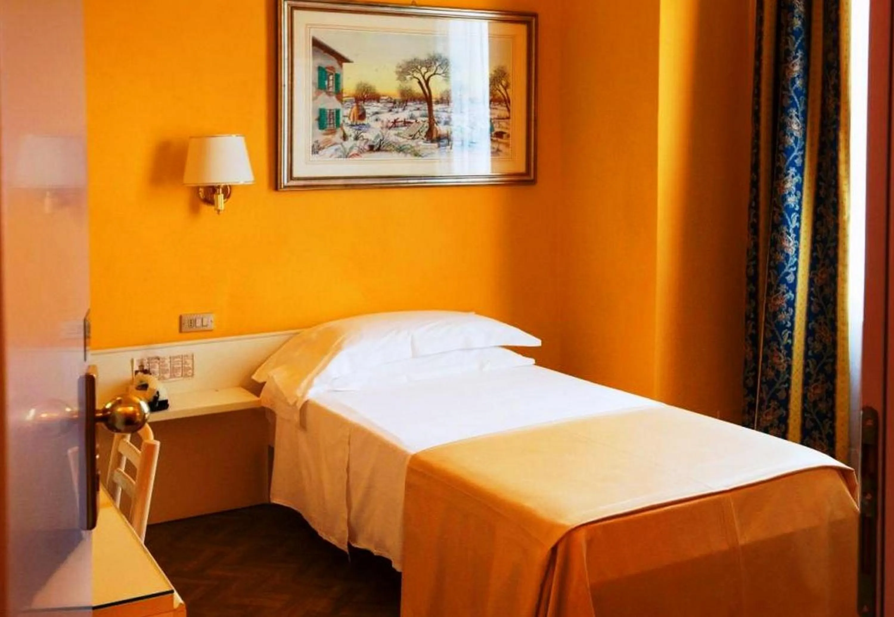 Bed in Albergo Nazionale