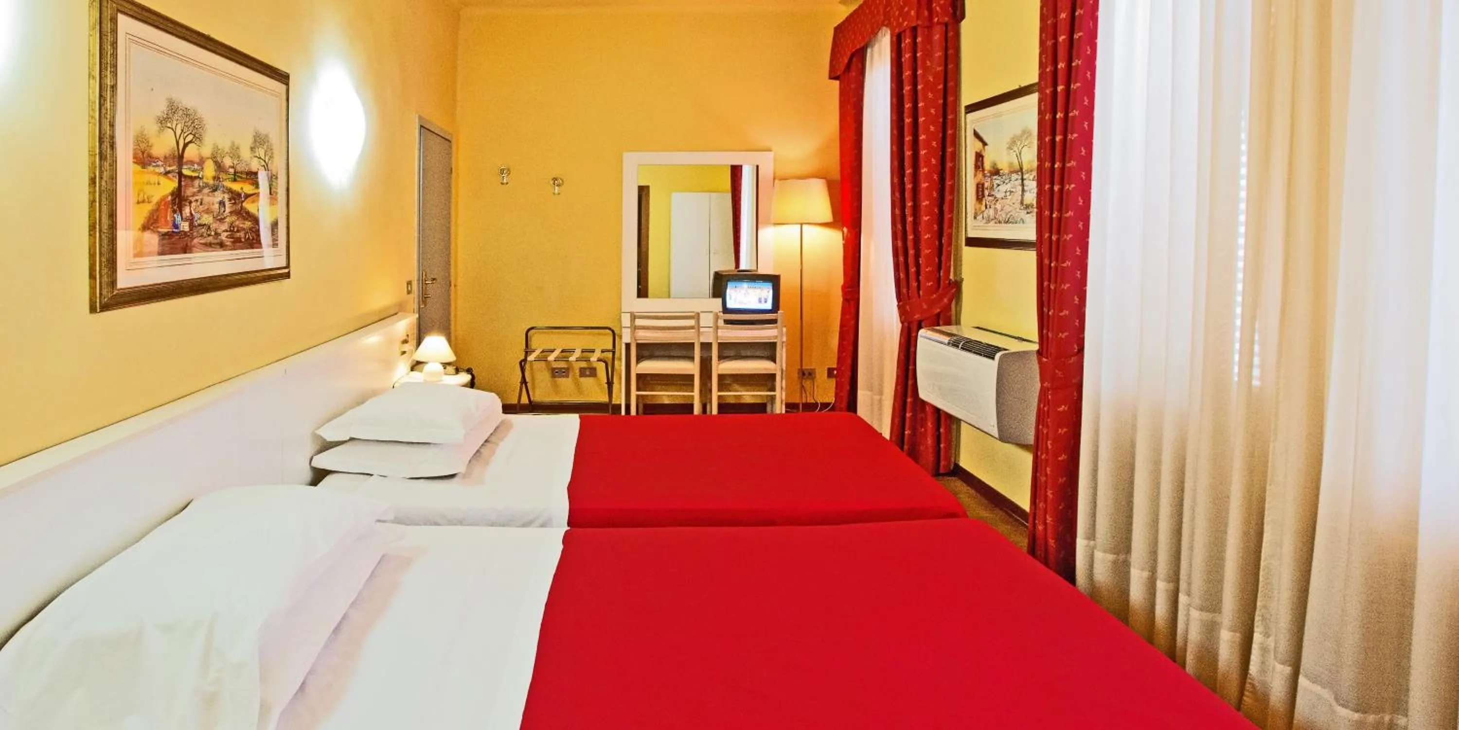 Bed in Albergo Nazionale