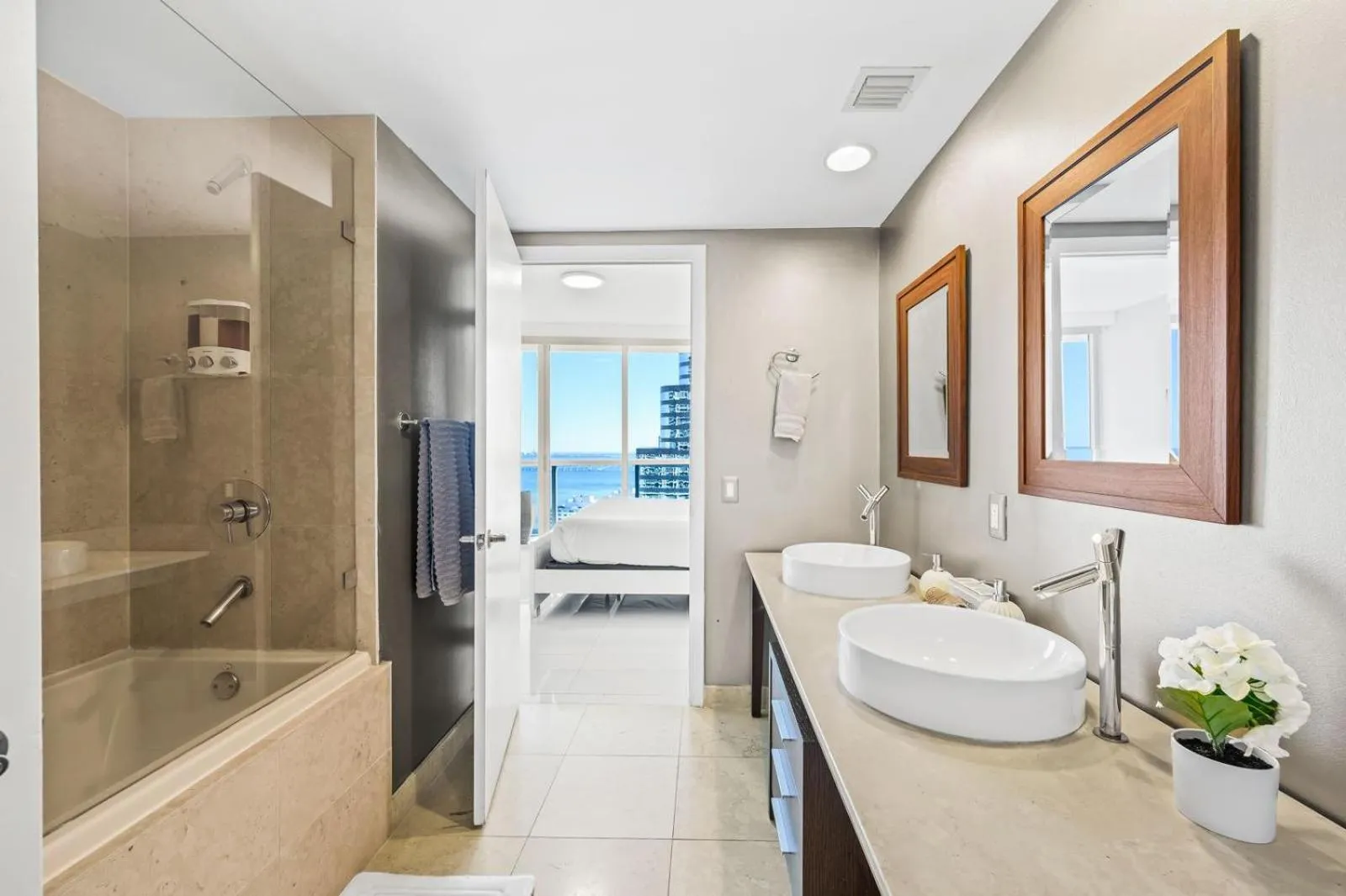 Bathroom in ICON Brickell residences