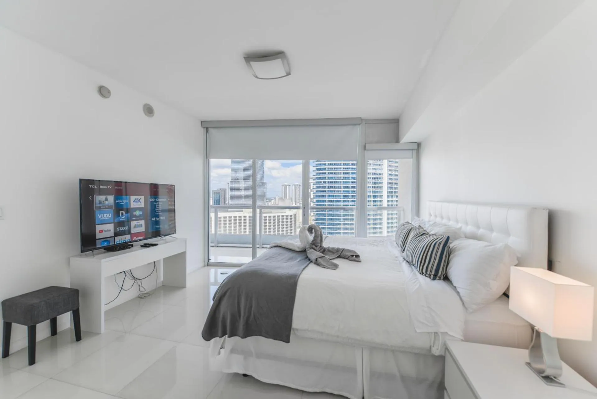Bed in ICON Brickell residences