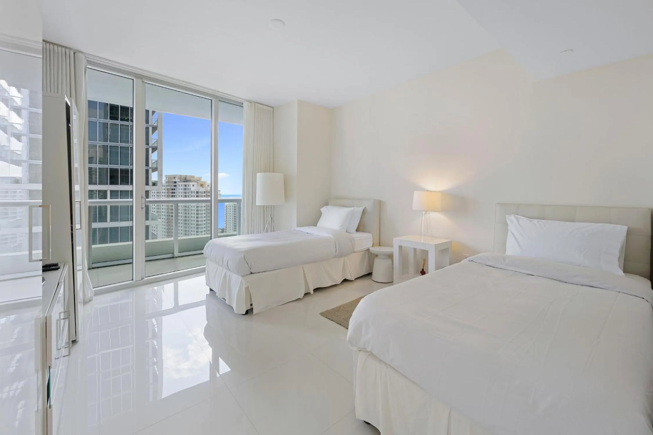 Bed in ICON Brickell residences
