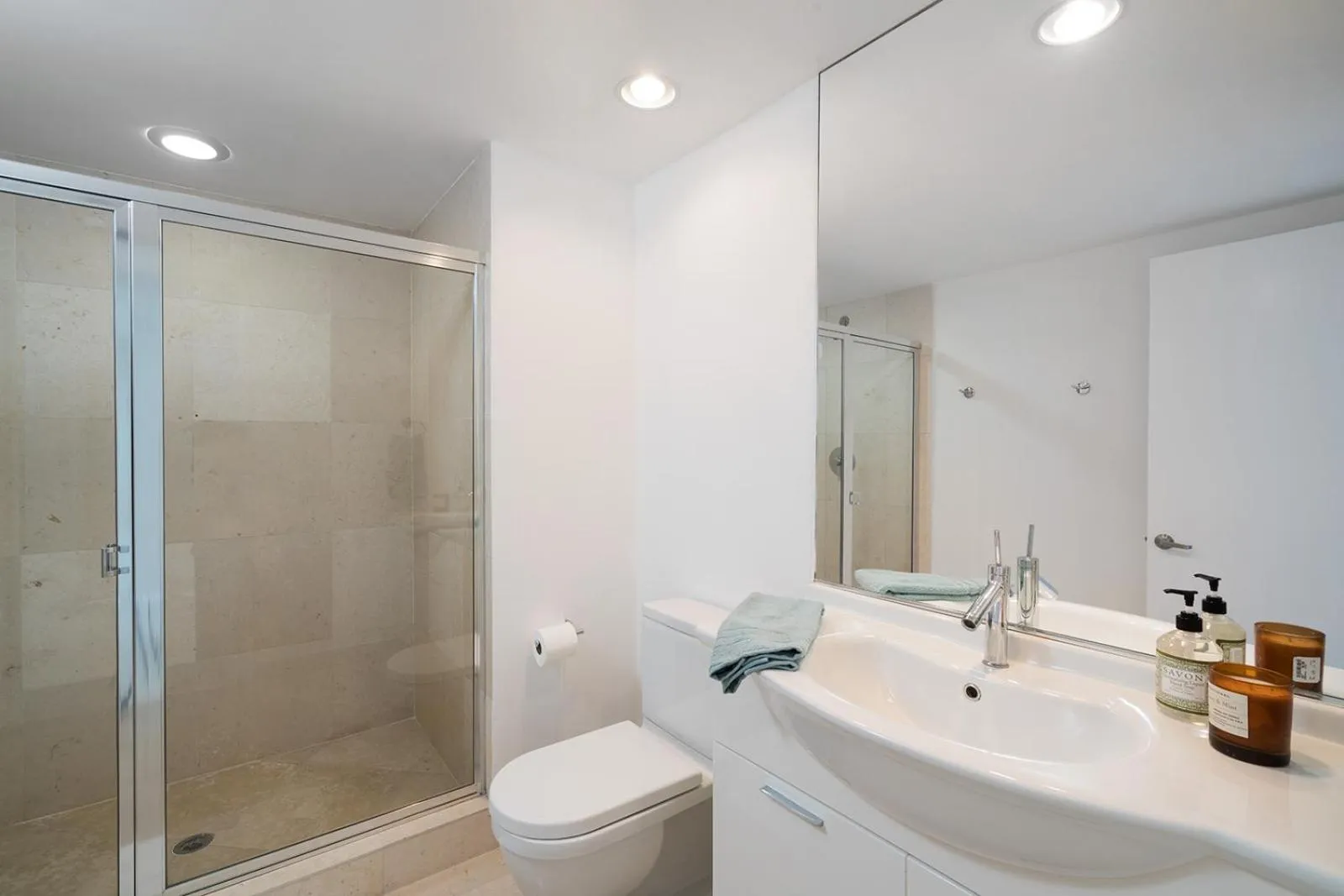 Bathroom in ICON Brickell residences