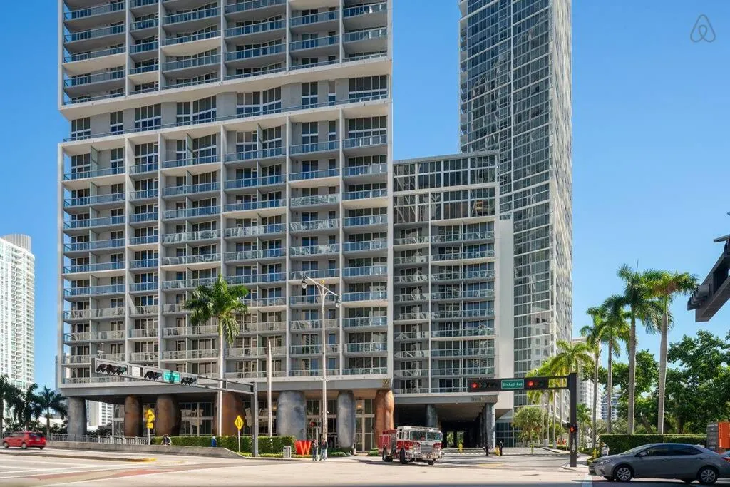 Neighbourhood in ICON Brickell residences