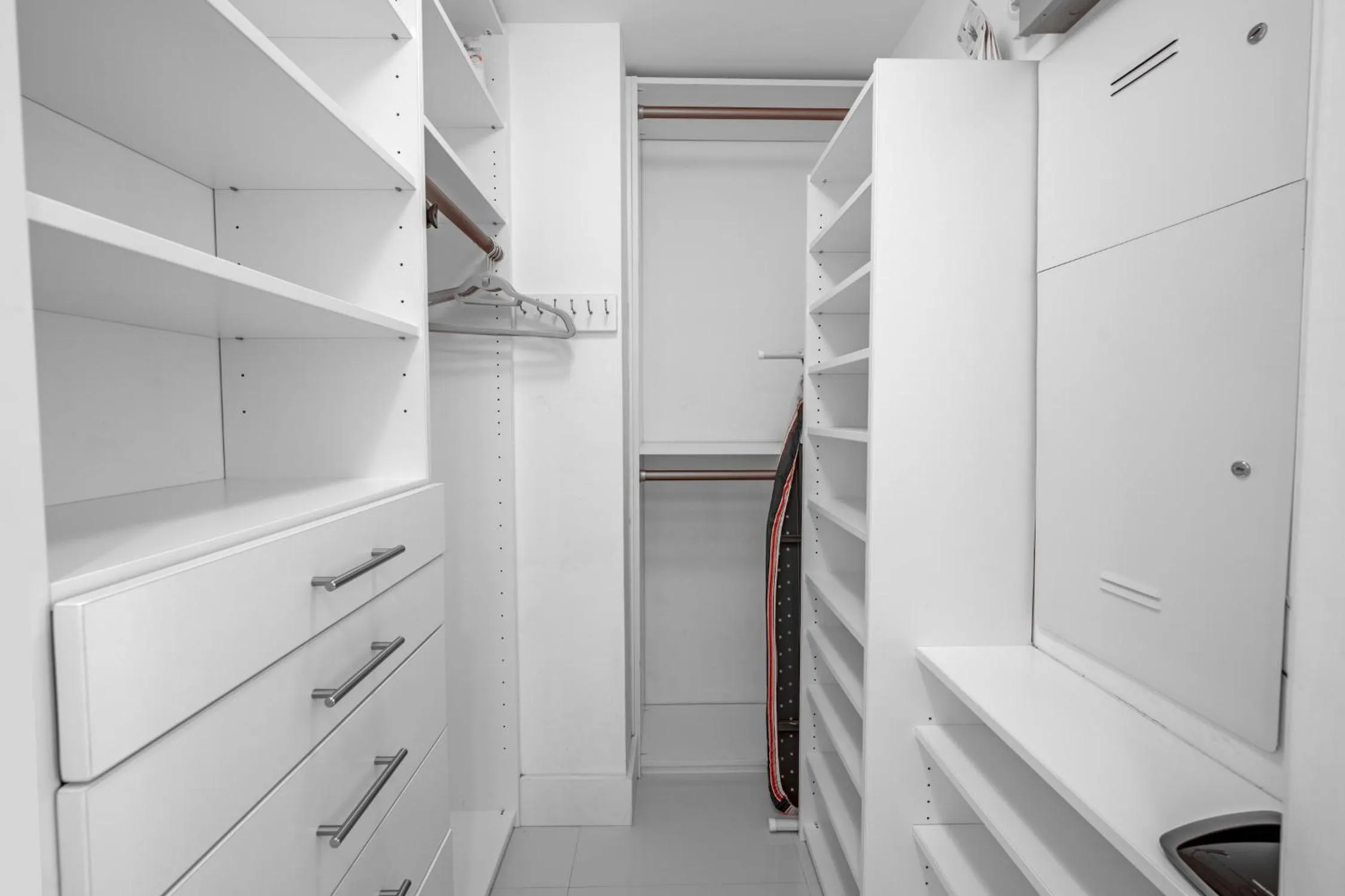 wardrobe in ICON Brickell residences