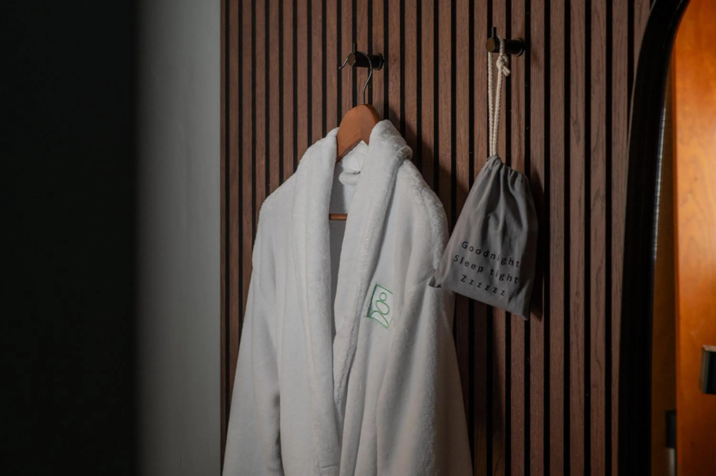 wardrobe in Thorpe Park Hotel and Spa