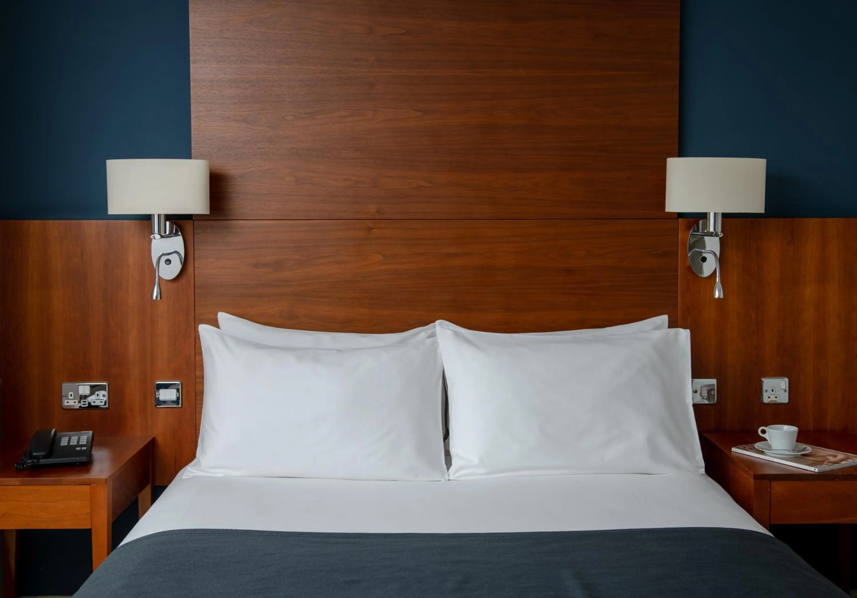 Bedroom, Bed in Thorpe Park Hotel and Spa