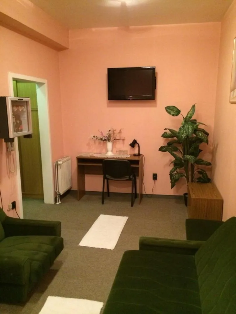 Photo of the whole room in Hotel Uno