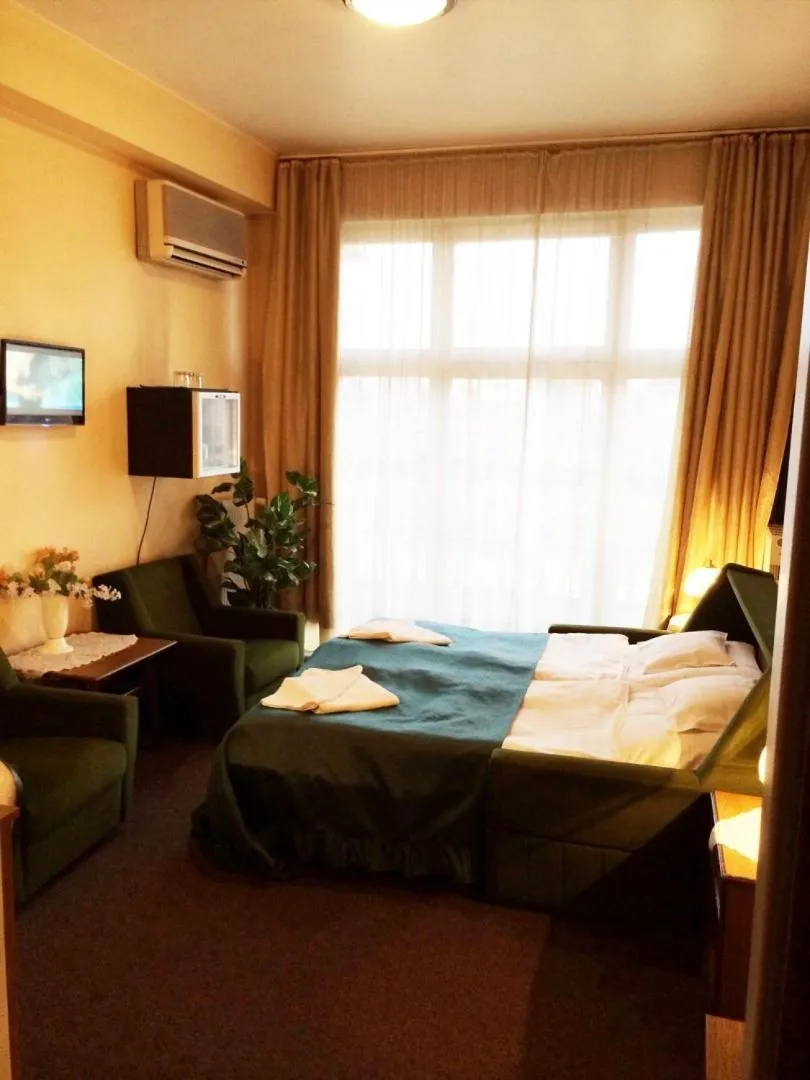 Photo of the whole room, Bed in Hotel Uno