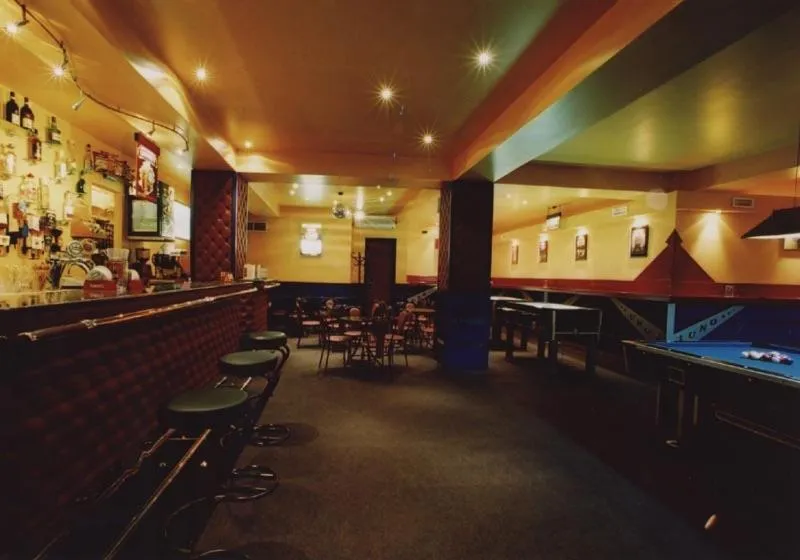 Billiard in Hotel Uno