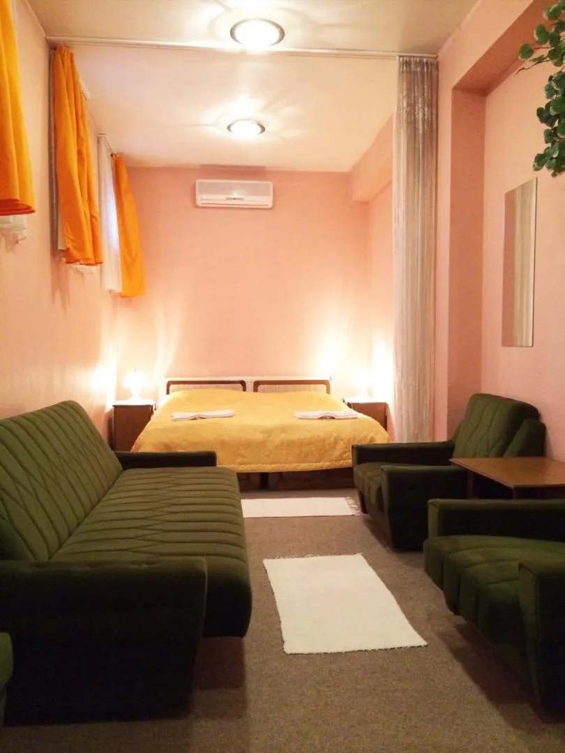 Photo of the whole room, Bed in Hotel Uno