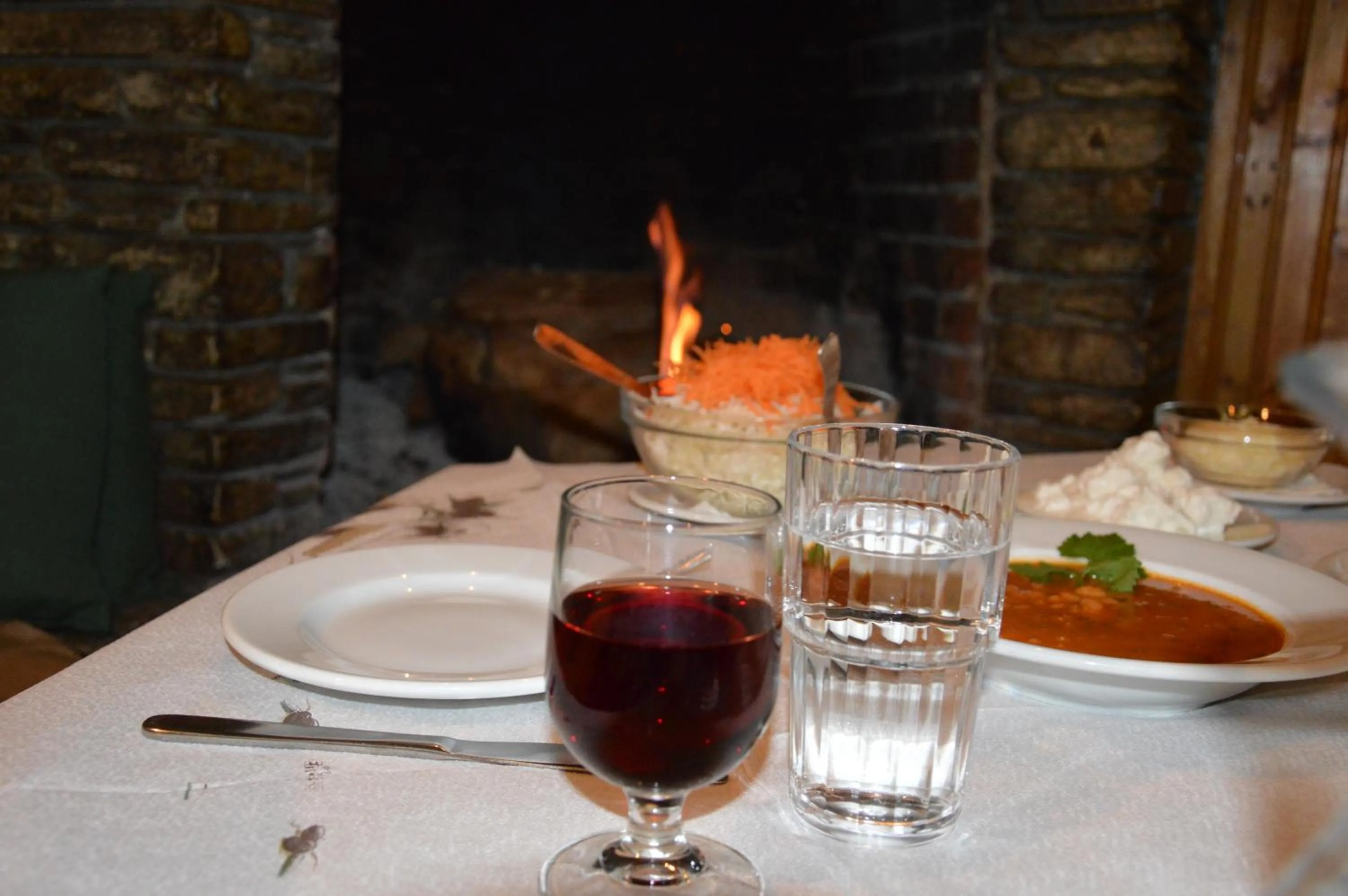 Restaurant/places to eat in Hotel Hani Zisi