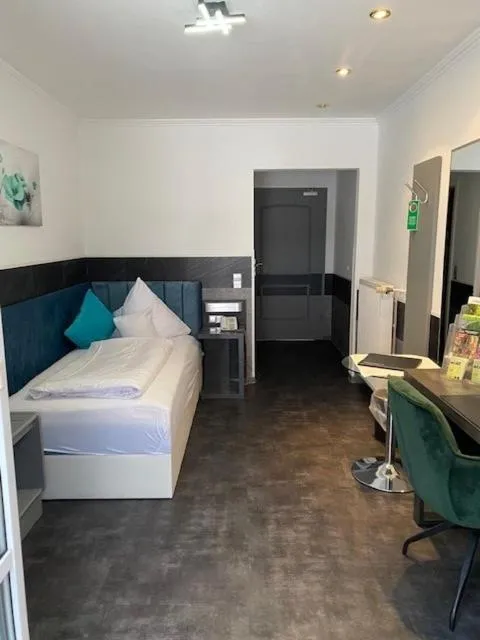 Bed in Schlosshotel Landstuhl