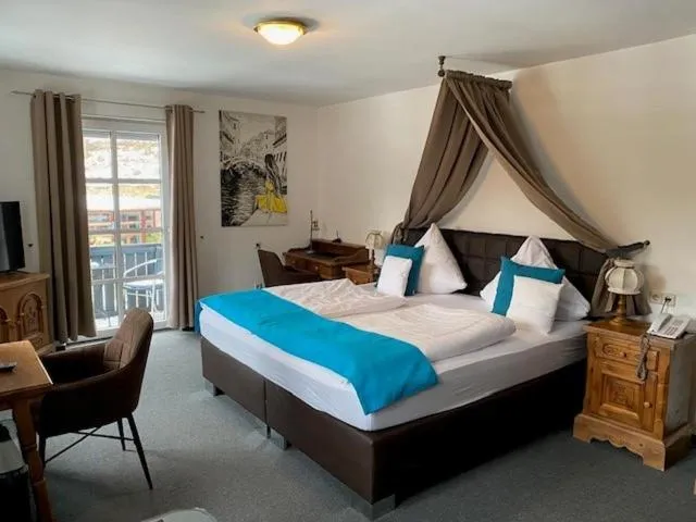 Bed in Schlosshotel Landstuhl