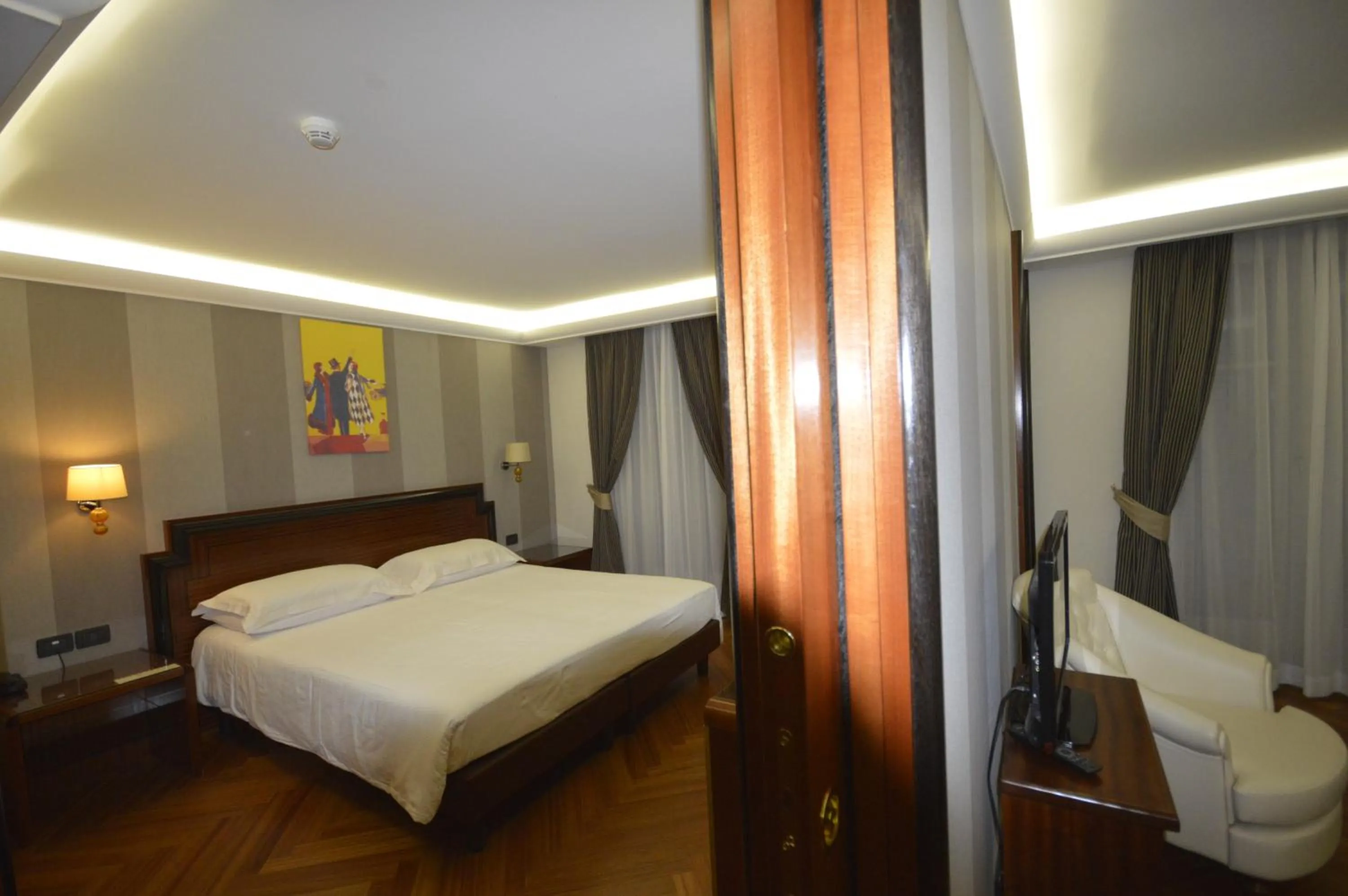 Living room, Bed in Villa Madonna