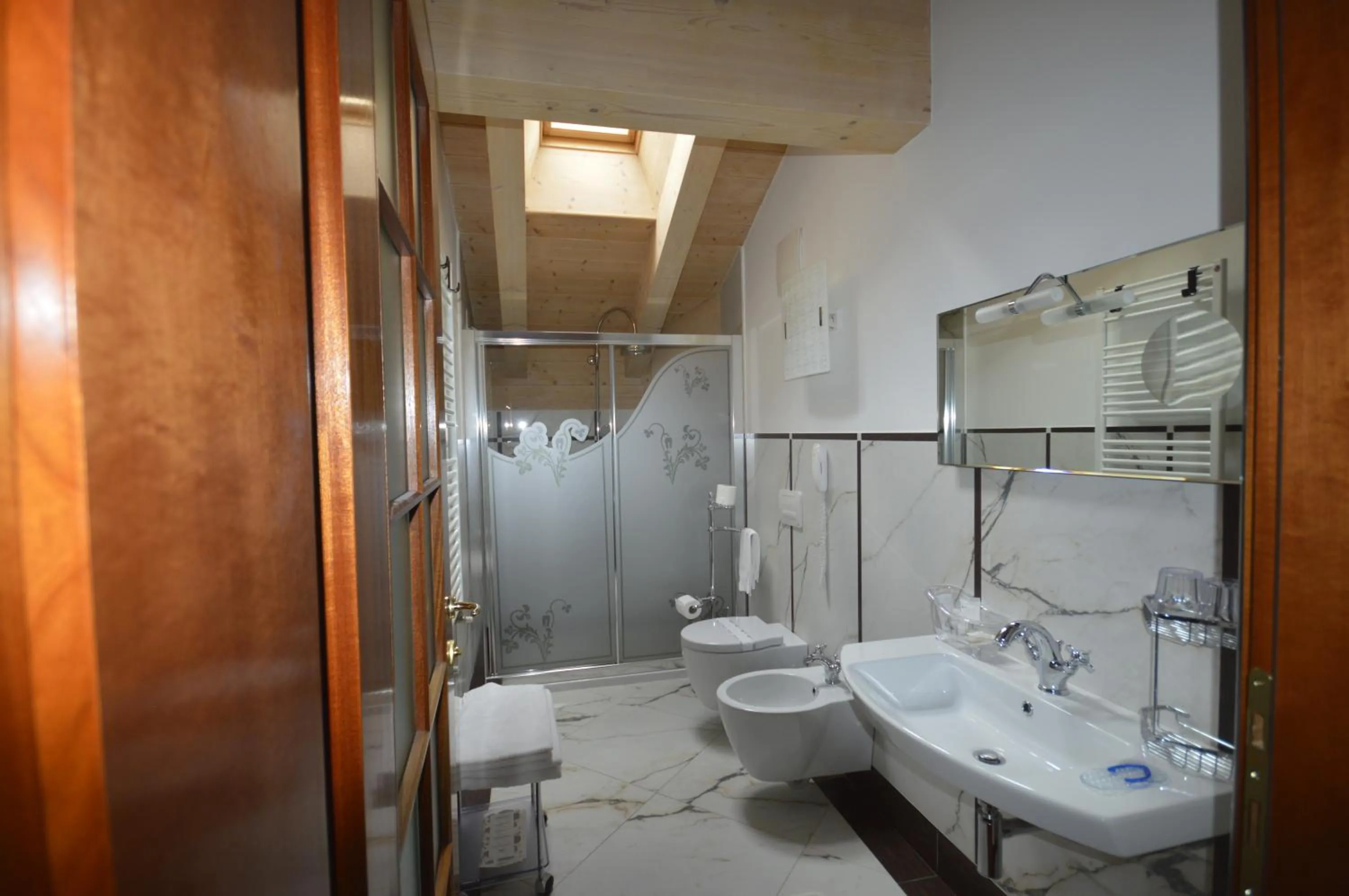 Shower in Villa Madonna