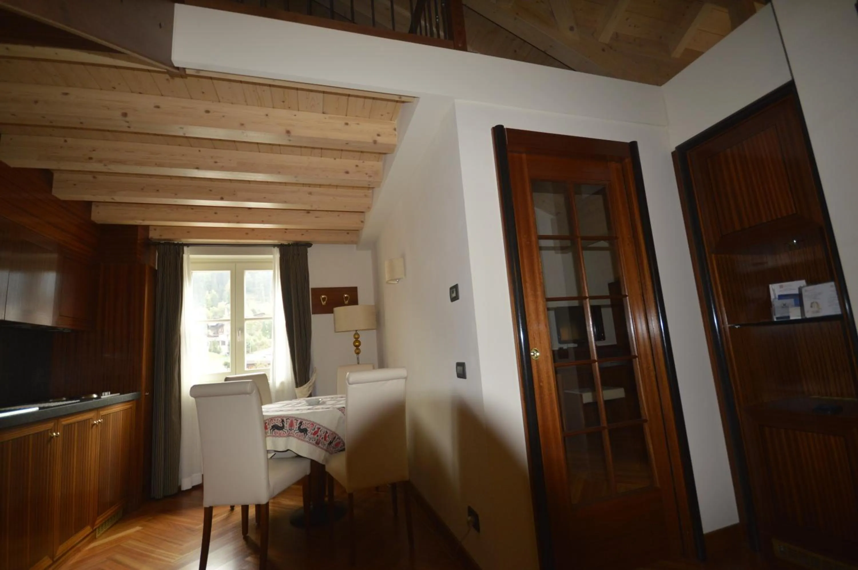 Kitchen or kitchenette, Bed in Villa Madonna